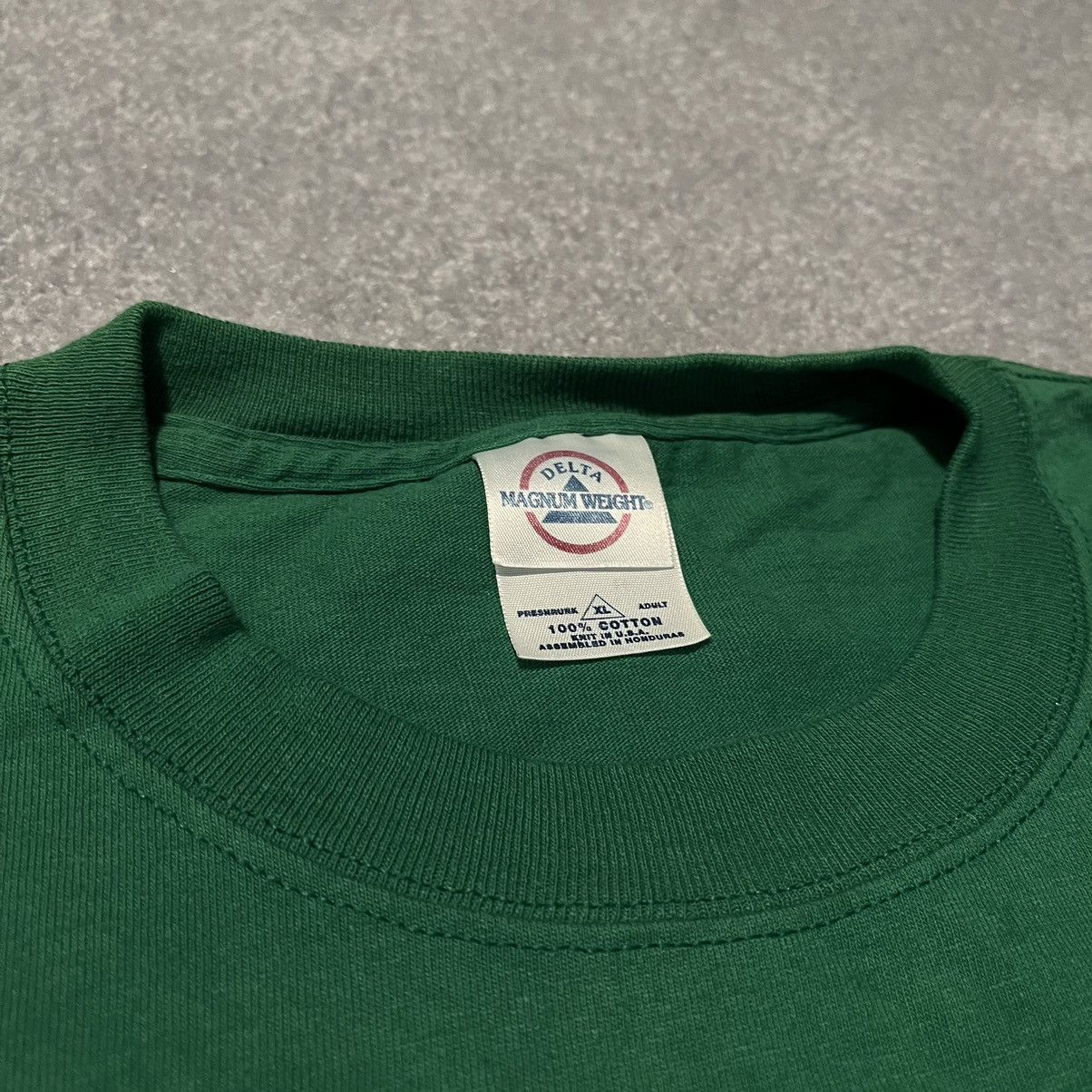Vintage Vintage The Norte Dame Football Irish Magic College Logo Tee Size US XL / EU 56 / 4 - 5 Thumbnail
