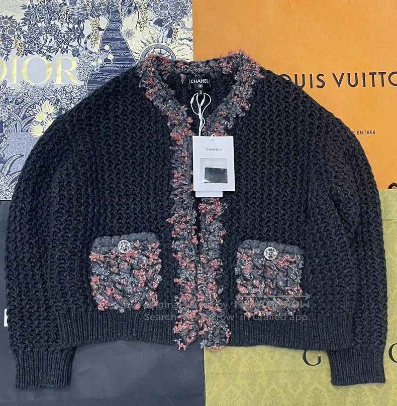 Chanel Chanel Gray Colorblock Tweed Cardigan. Size US M / EU 48-50 / 2 - 1 Thumbnail