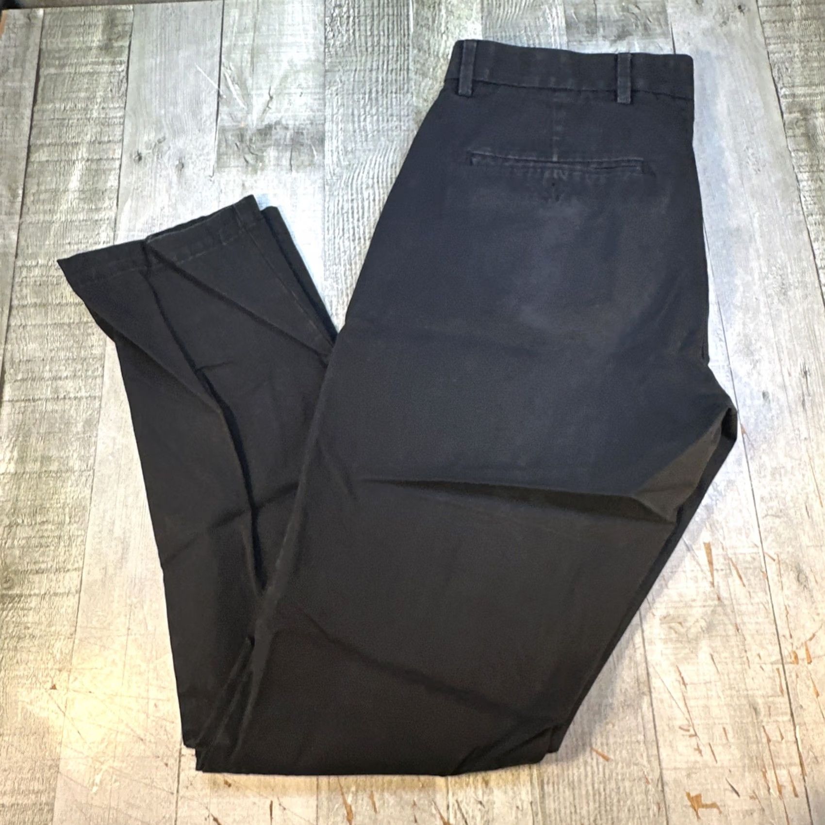 Gap Gap Mens Slim Fit Khakis 30x30 Black Straight Leg Pants Regular Size 30 Cotton Spandex Casual Trousers Size US 30 / EU 46 - 4 Thumbnail