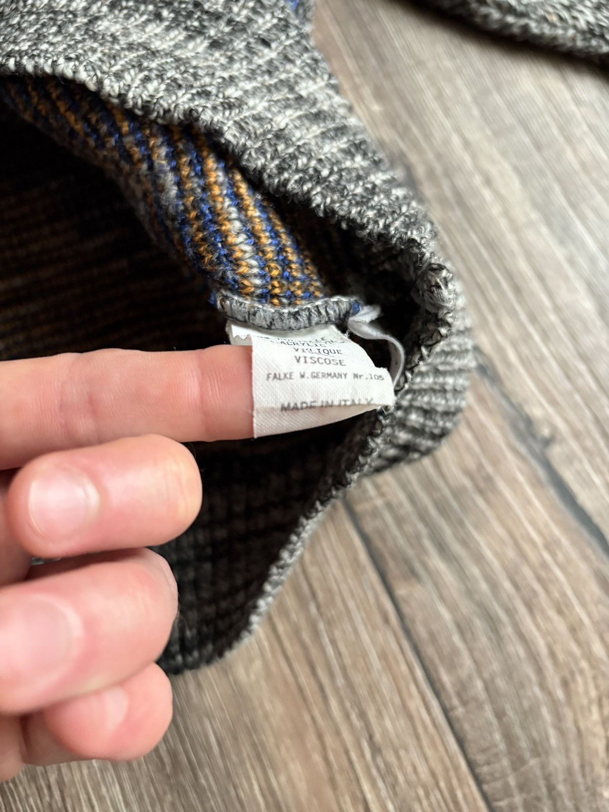 Hugo Boss Vintage 80s Hugo Boss Abstract Wool Sweater Made in Italy Size US L / EU 52-54 / 3 - 8 Thumbnail