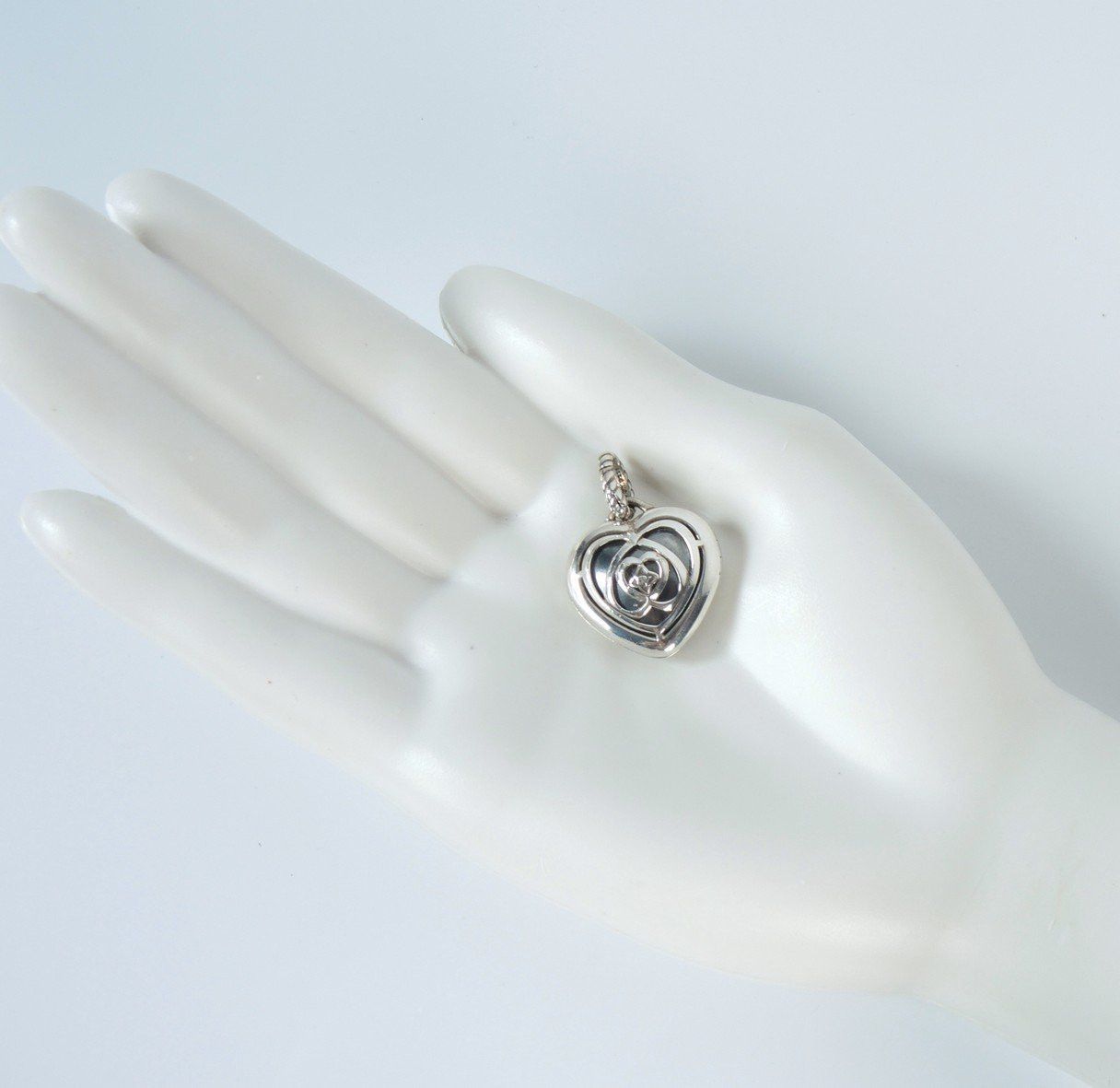 David Yurman o1smst1ft0424 Silver 41 Brilliant Cut Diamond Heart Locket Size ONE SIZE - 3 Thumbnail