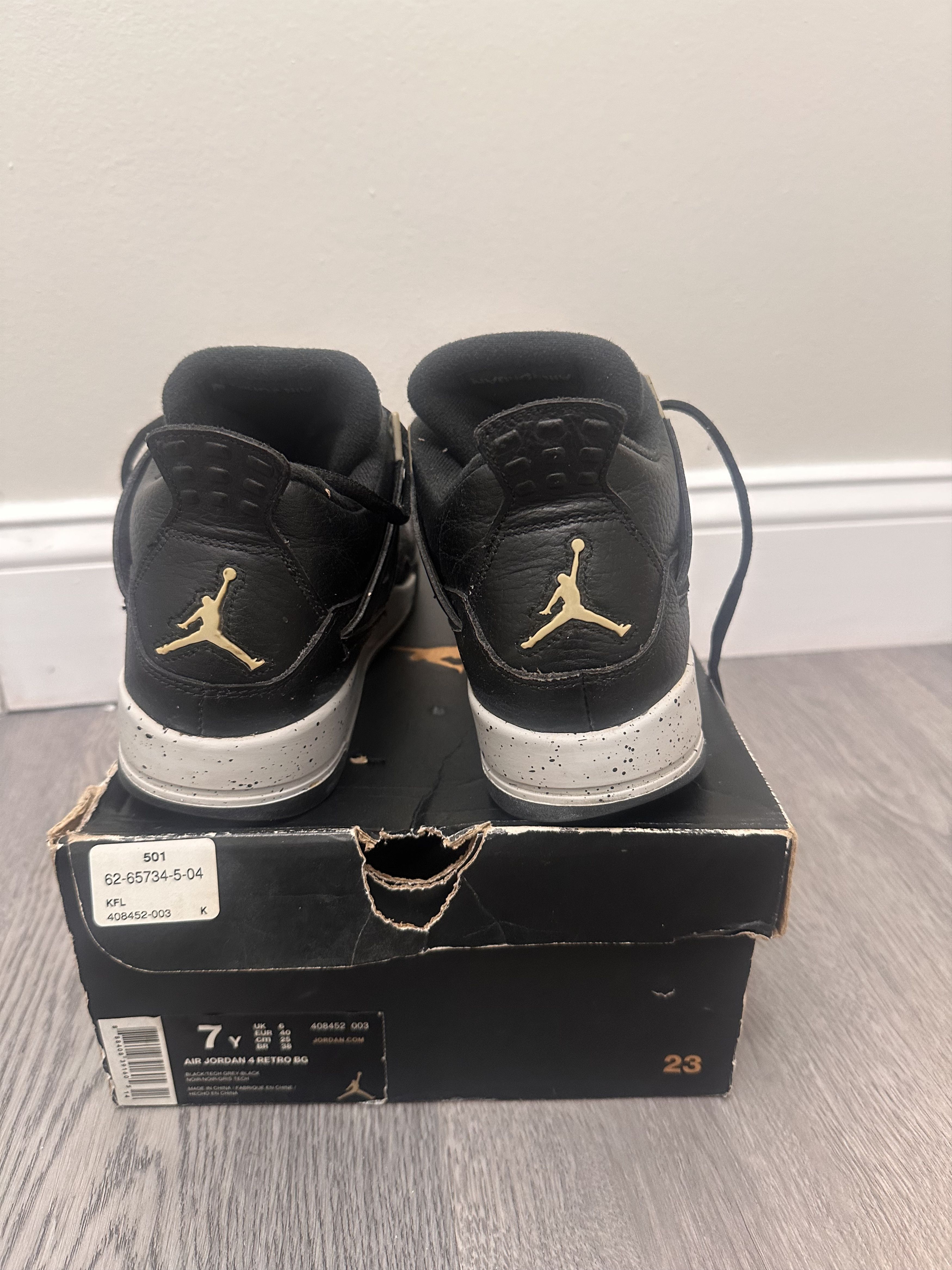 Jordan Brand Retro 4 Size US 7 / EU 40 - 8 Thumbnail