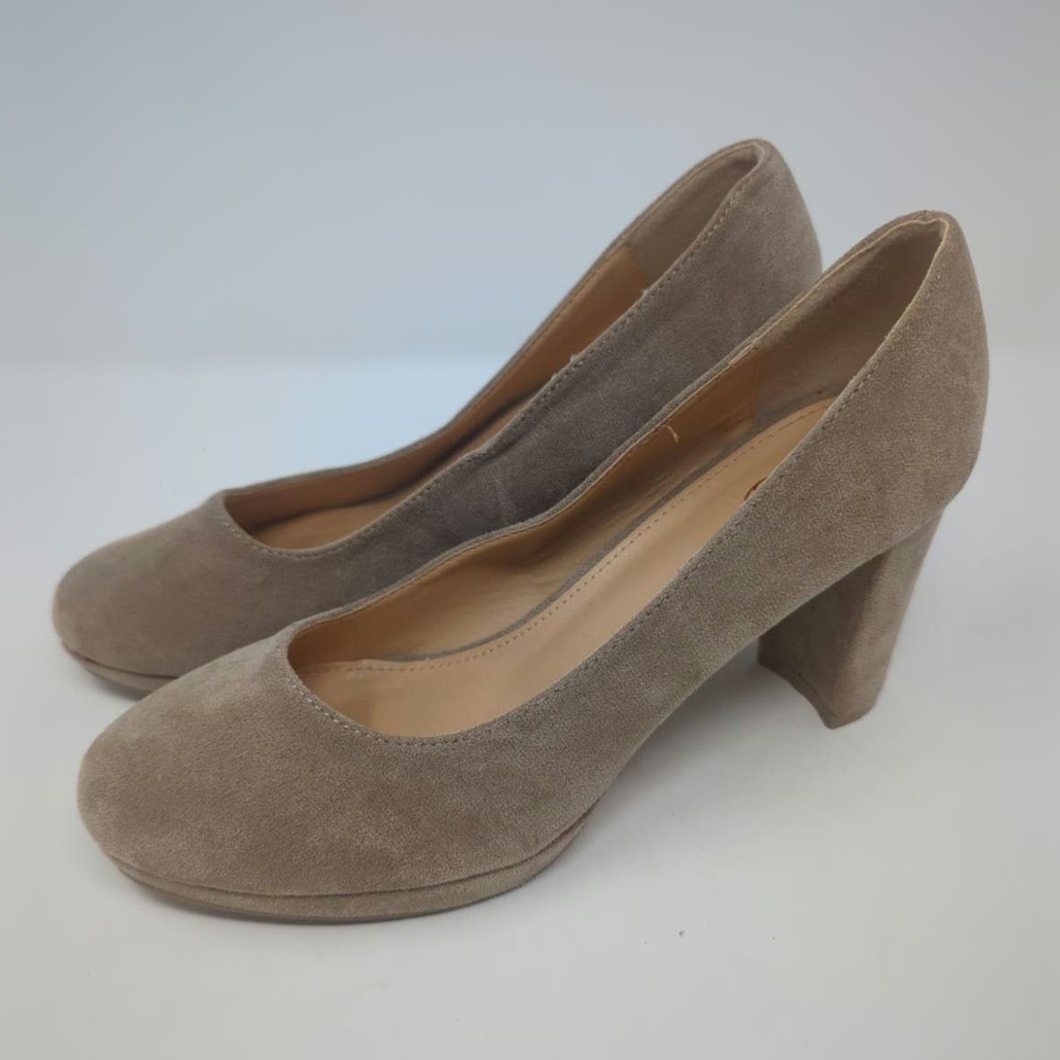 Other Modern Rebel Round Toe Chunky Comfort Slip-On Casual 9 Size US 9 / IT 39 - 1 Thumbnail