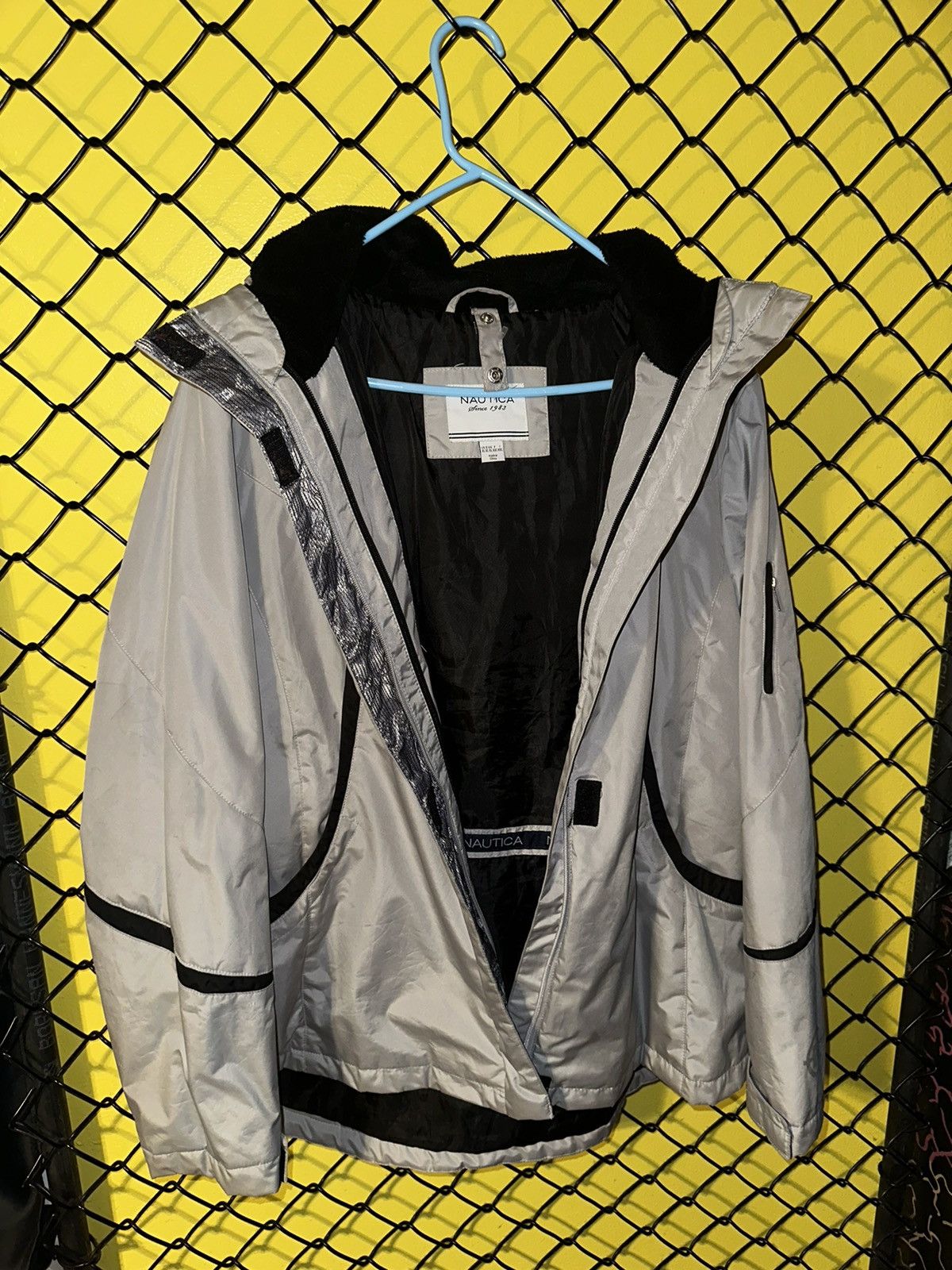 Nautica Nautica grey windbreaker rain jacket size xl Size US XL / EU 56 / 4 - 8 Thumbnail