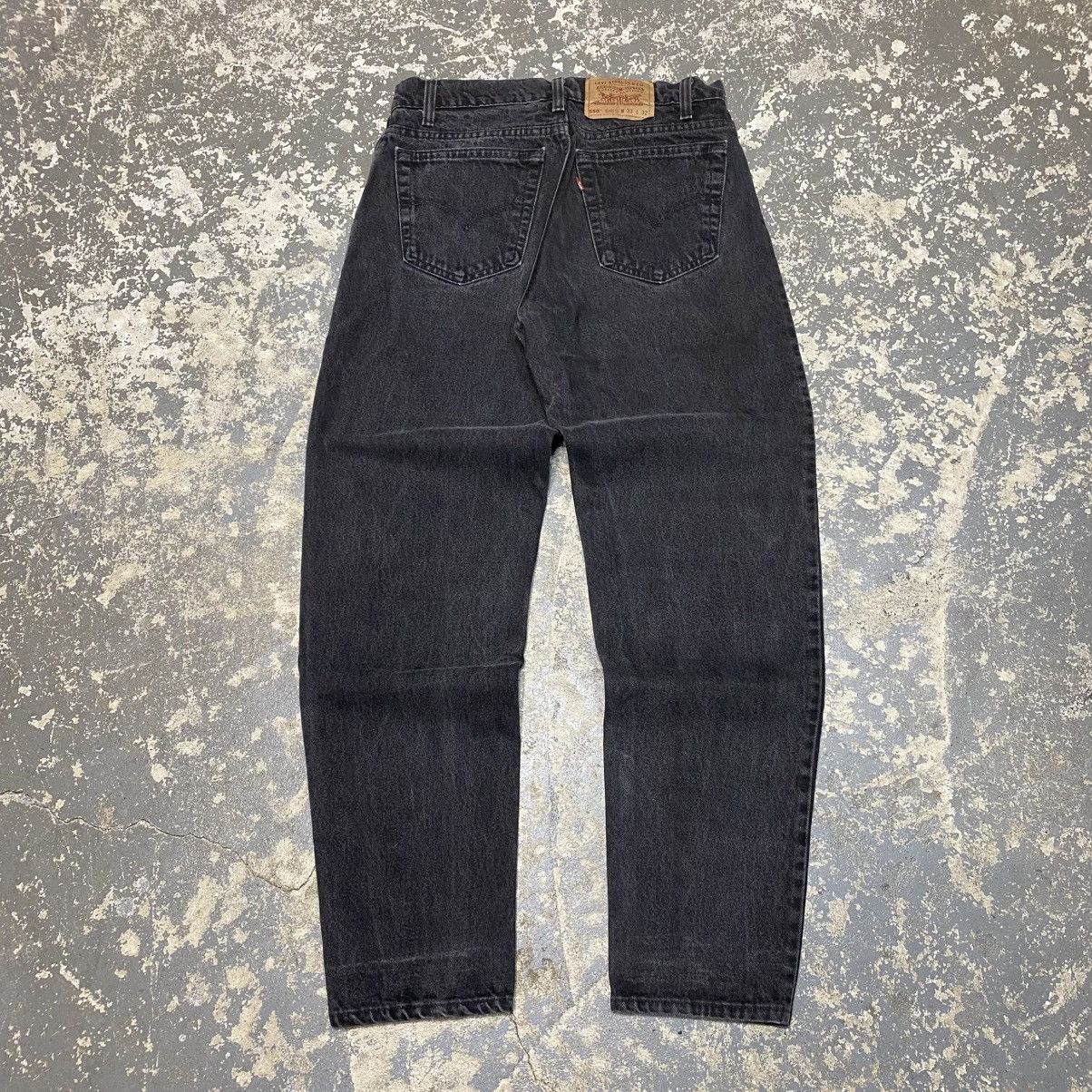 Levi's × Vintage Vintage Levi’s 550 Relaxed Fit Black Denim Jeans USA 90s Size US 31 - 1 Thumbnail