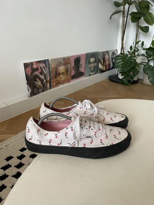 vans authentic rose pink