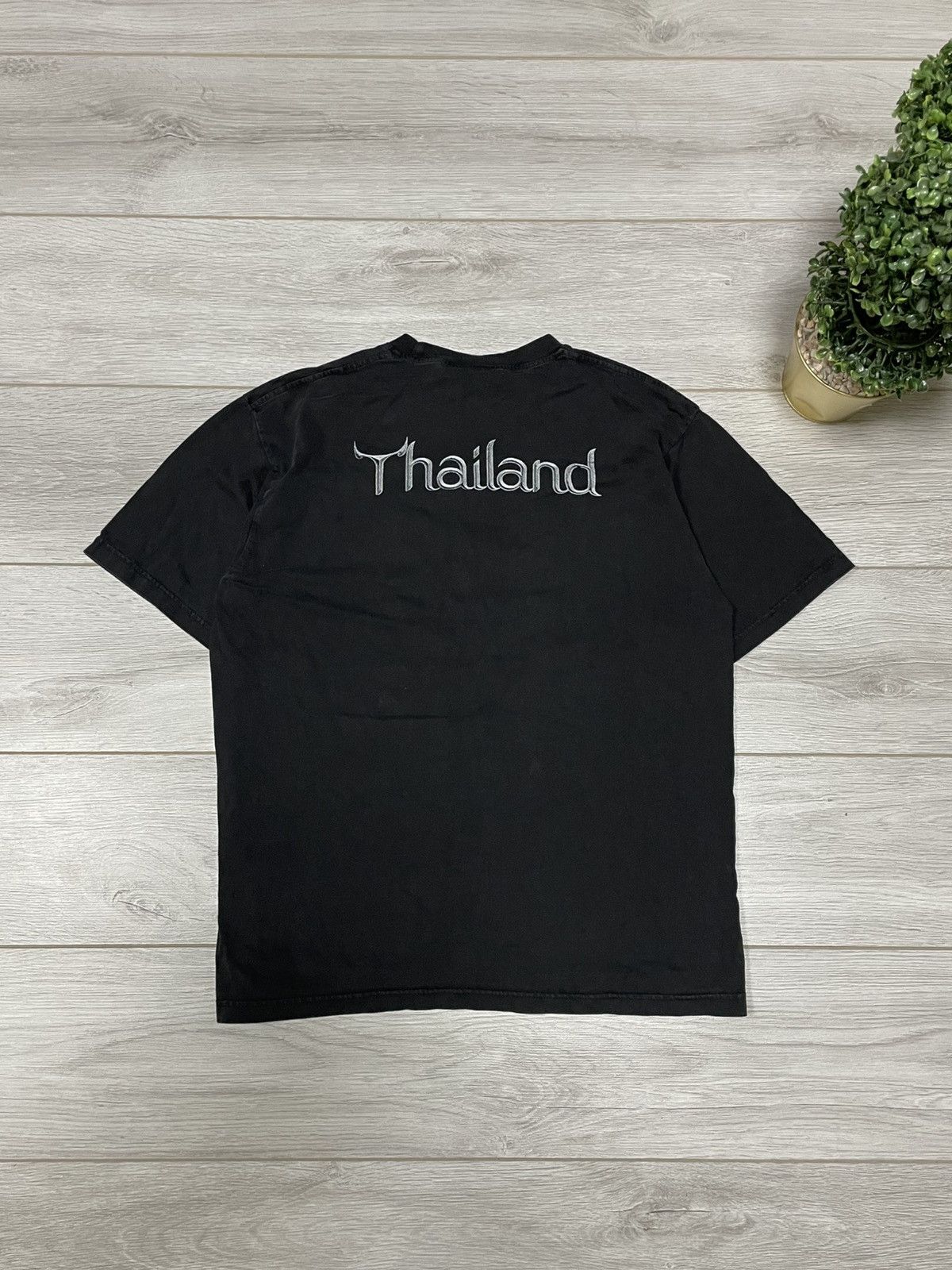Vintage Vintage Thailand Muay Thai Boxing Graphic Tee Streetwear Size US L / EU 52-54 / 3 - 6 Thumbnail