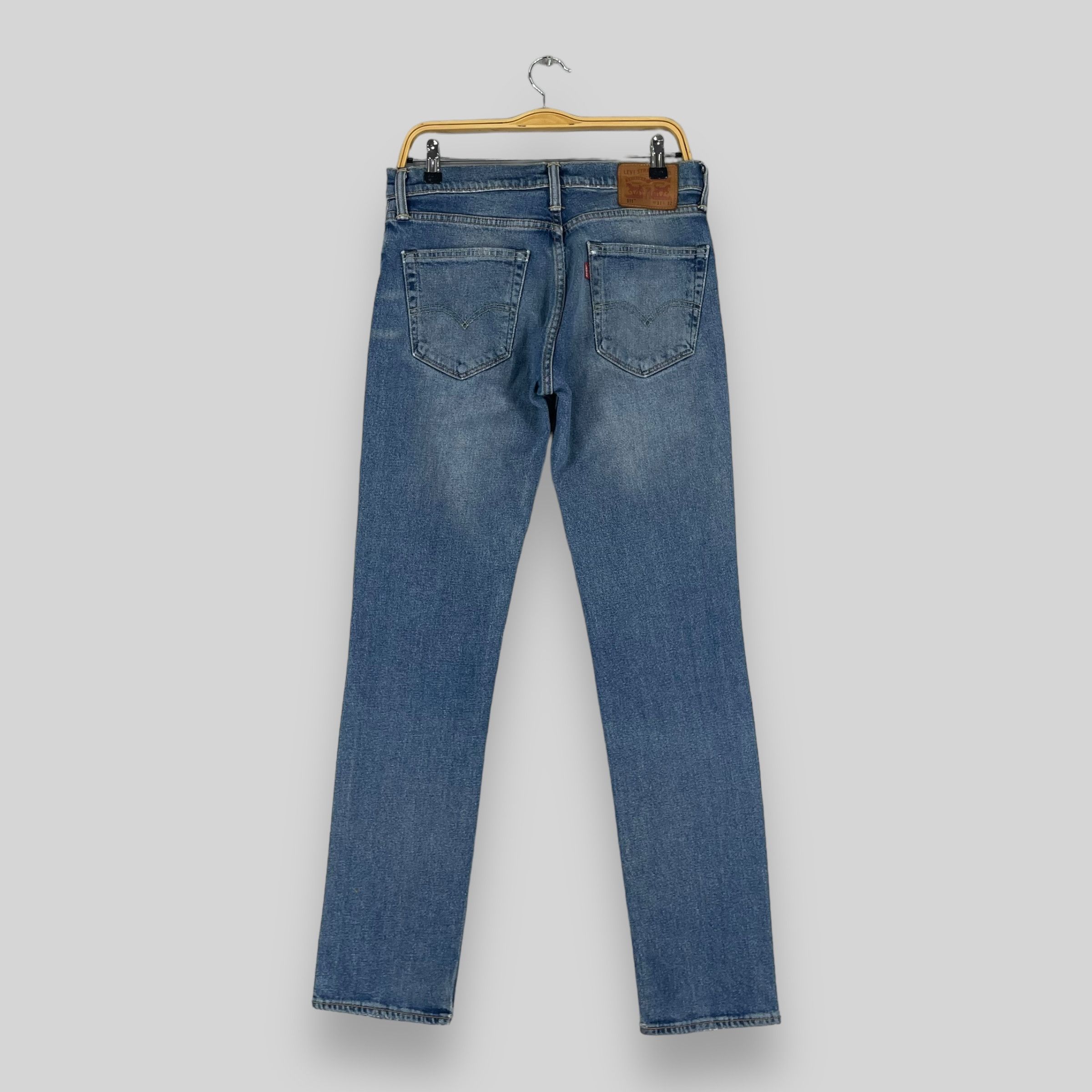 Levi's × Levi's Vintage Clothing Size 31 Vintage Levis 511 Distressed Medium Wash Jeans Size US 31 - 9 Thumbnail