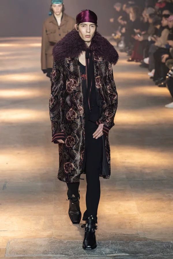 Ann Demeulemeester Ann Demeulemeester 19aw show Paisley faux fur coat Size US S / EU 44-46 / 1 - 1 Thumbnail