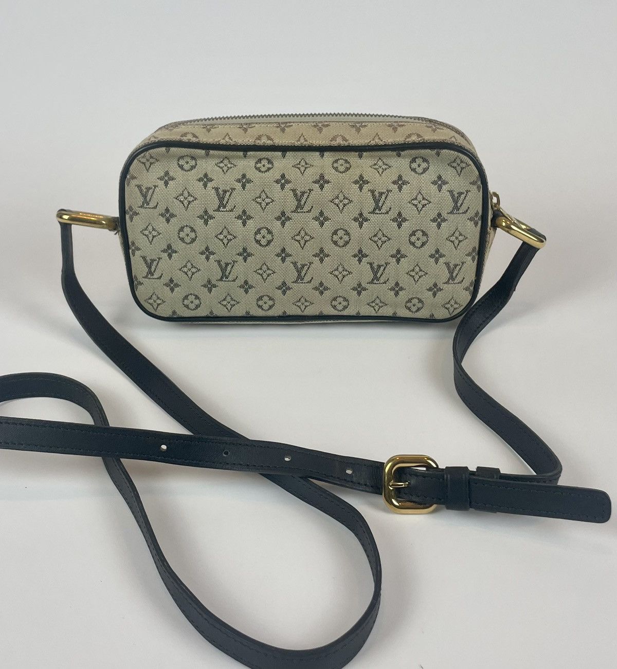 Louis Vuitton Louis Vuitton Lucille Size ONE SIZE - 2 Thumbnail
