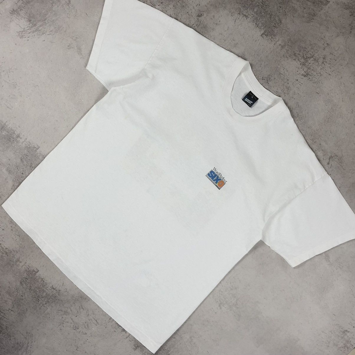 Microsoft Windows SIX.O Word Perfect Microsoft Tee Size US XL / EU 56 / 4 - 6 Thumbnail