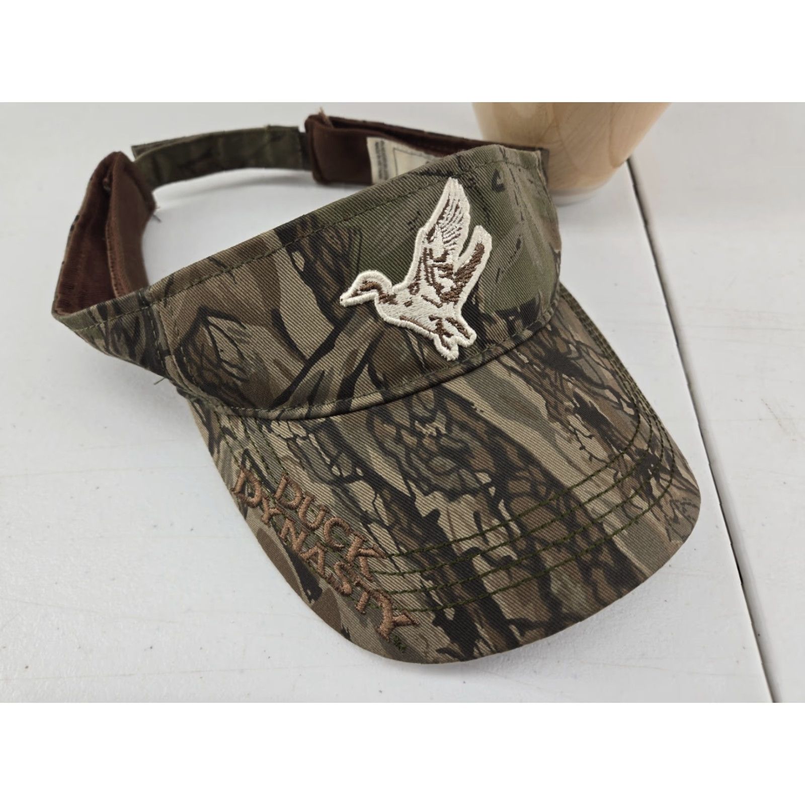 Vintage A&E Duck Dynasty Hat Cap Mens Visor One Size A&E Camo Sun Protection Hunting Mens Ventilated Visor Green Hat Size ONE SIZE - 2 Thumbnail