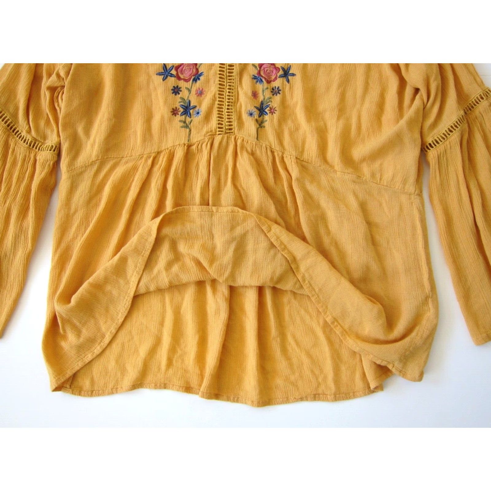 Vintage Rockin C Rayon Yellow Pink Embroidered Floral VNeck Long Sleeve Peasant Blouse L Size L / US 10 / IT 46 - 5 Thumbnail