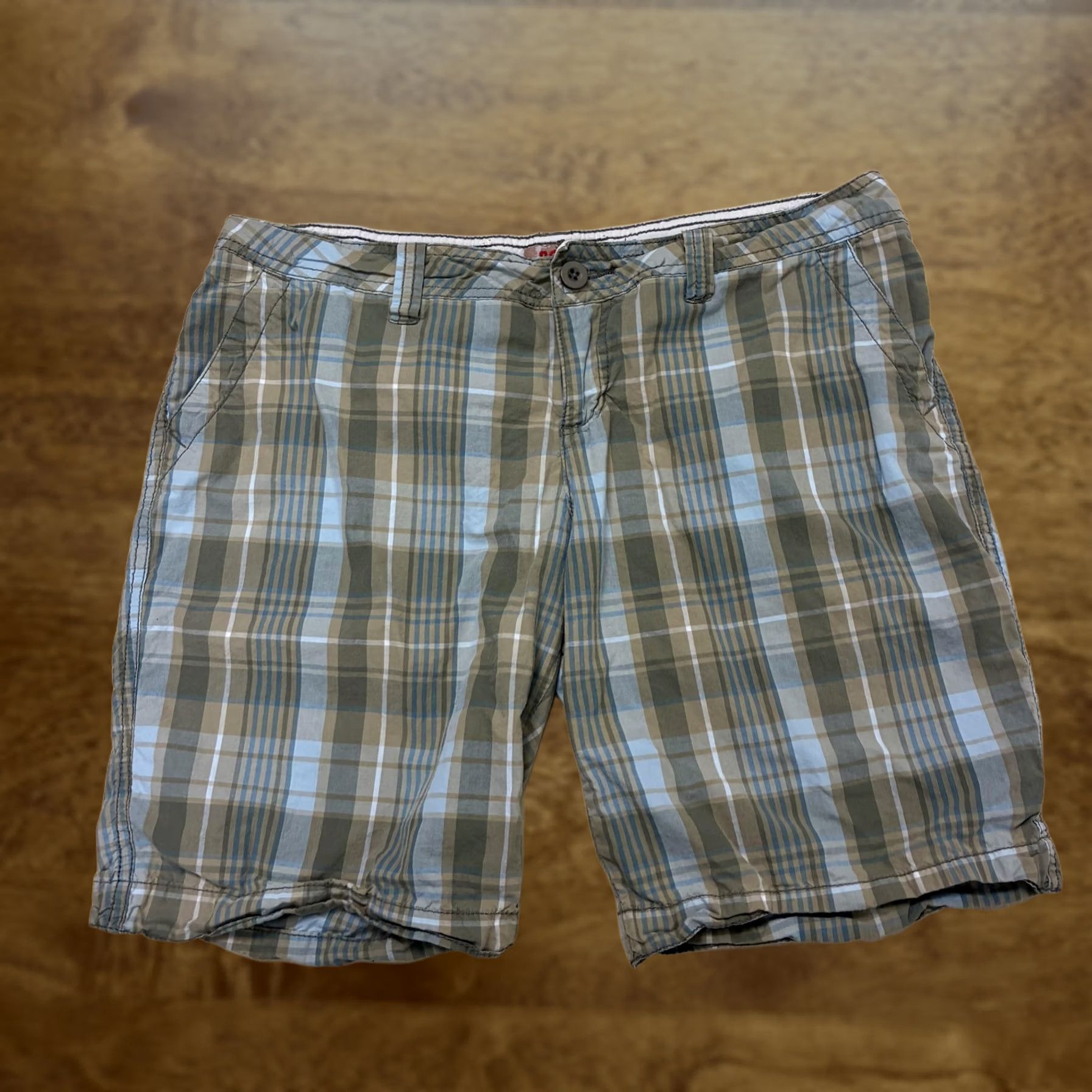 Vintage No Boundaries Bermuda Shorts Juniors 13 Green Plaid Cotton Chino Casual Summer Size 34" / US 12 / IT 48 - 1 Thumbnail