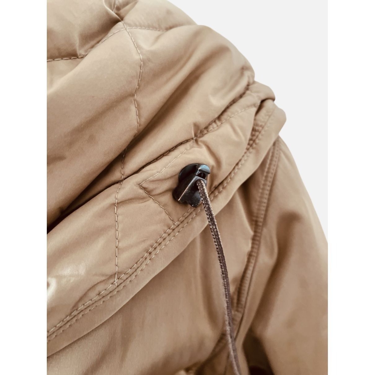 Max Mara MAX MARA size US8 / EU 40 beige large collar puffer coat in Size S / US 4 / IT 40 - 3 Thumbnail