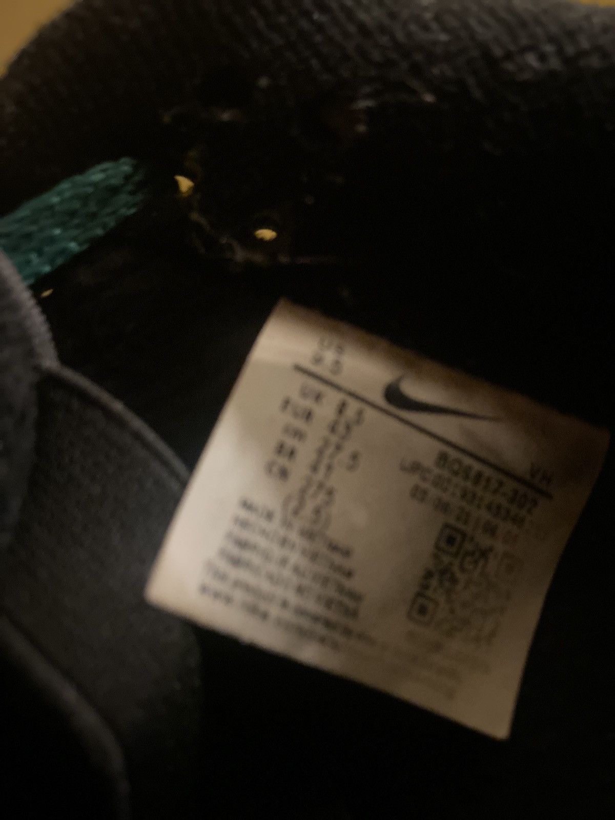 Nike LowTop Dunks Size US 8.5 / EU 41-42 - 6 Thumbnail