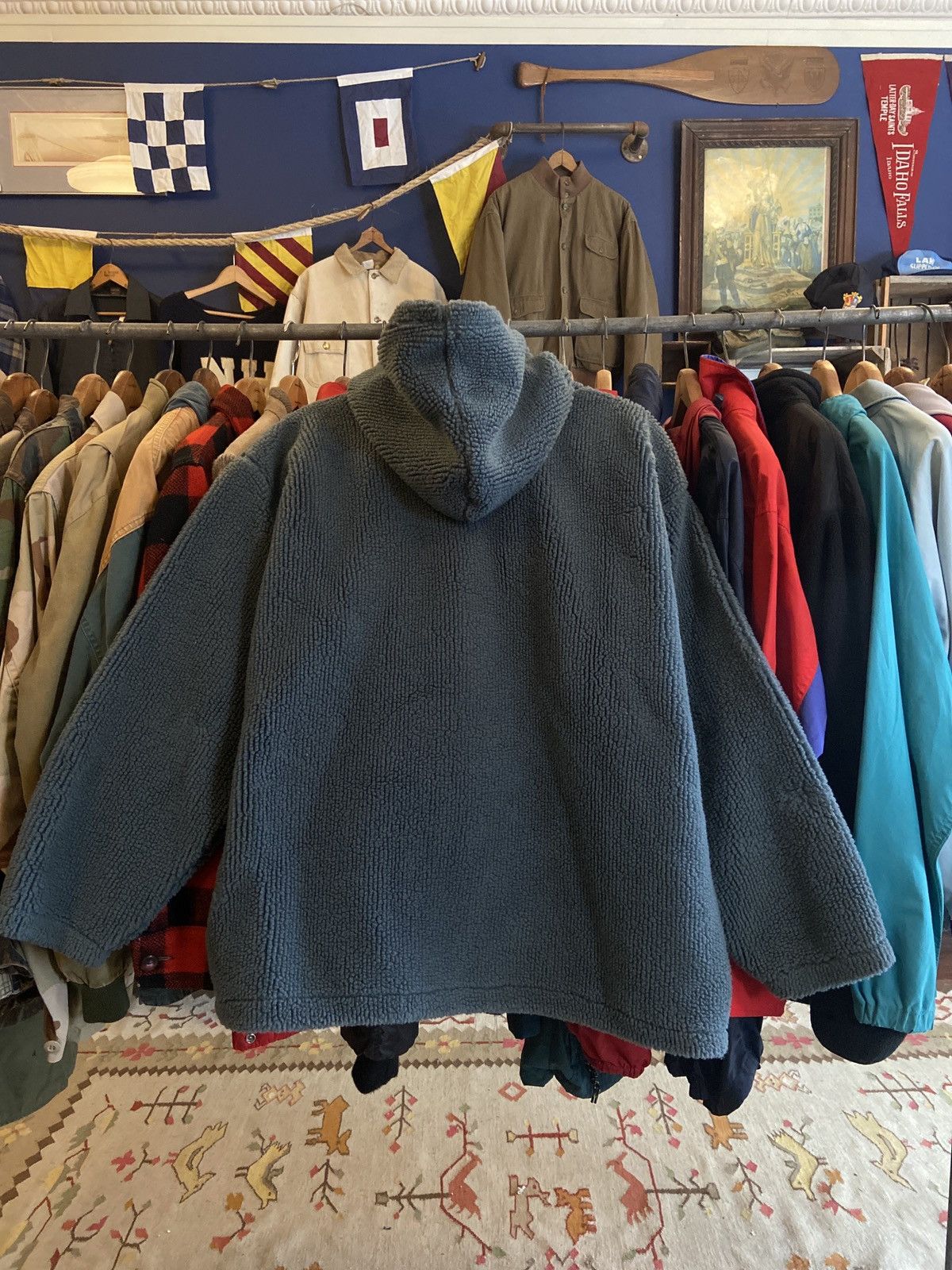 Vintage Vintage 90s Canadian Arctic Fleece Deep Pile Hoodie Boxy Size US XL / EU 56 / 4 - 2 Thumbnail
