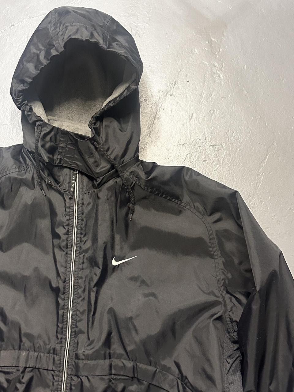 Nike Vintage Nike jacket in black with a grey inner lining Size US XL / EU 56 / 4 - 2 Thumbnail