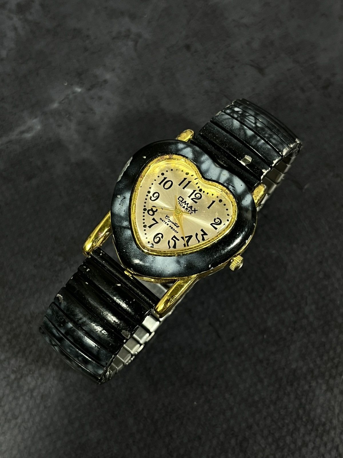 Japanese Brand Omax Vintage Heart-Shaped Wristwatch, Japanese Brand Size ONE SIZE - 3 Thumbnail