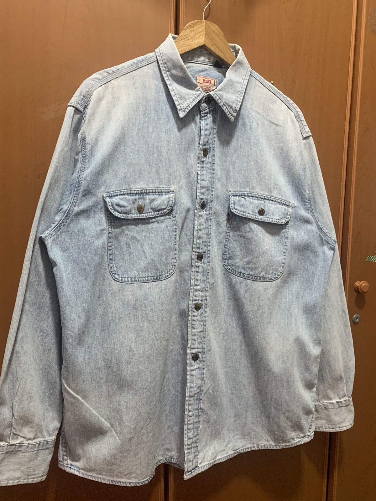 Levi's Vintage Levi’s Denim Sun Faded Shirt Large Size Size US L / EU 52-54 / 3 - 4 Thumbnail