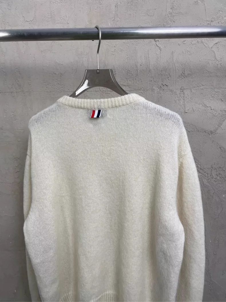Thom Browne Thom browne Beige pocket side stripe wool round-neck sweate Size US L / EU 52-54 / 3 - 4 Thumbnail