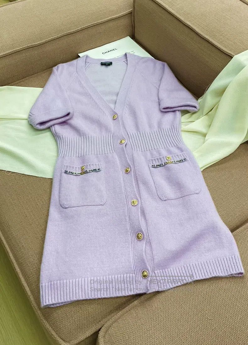 Chanel Chanel Pink and purple V-neck cashmere dress Size XS / US 0-2 / IT 36-38 - 1 Thumbnail
