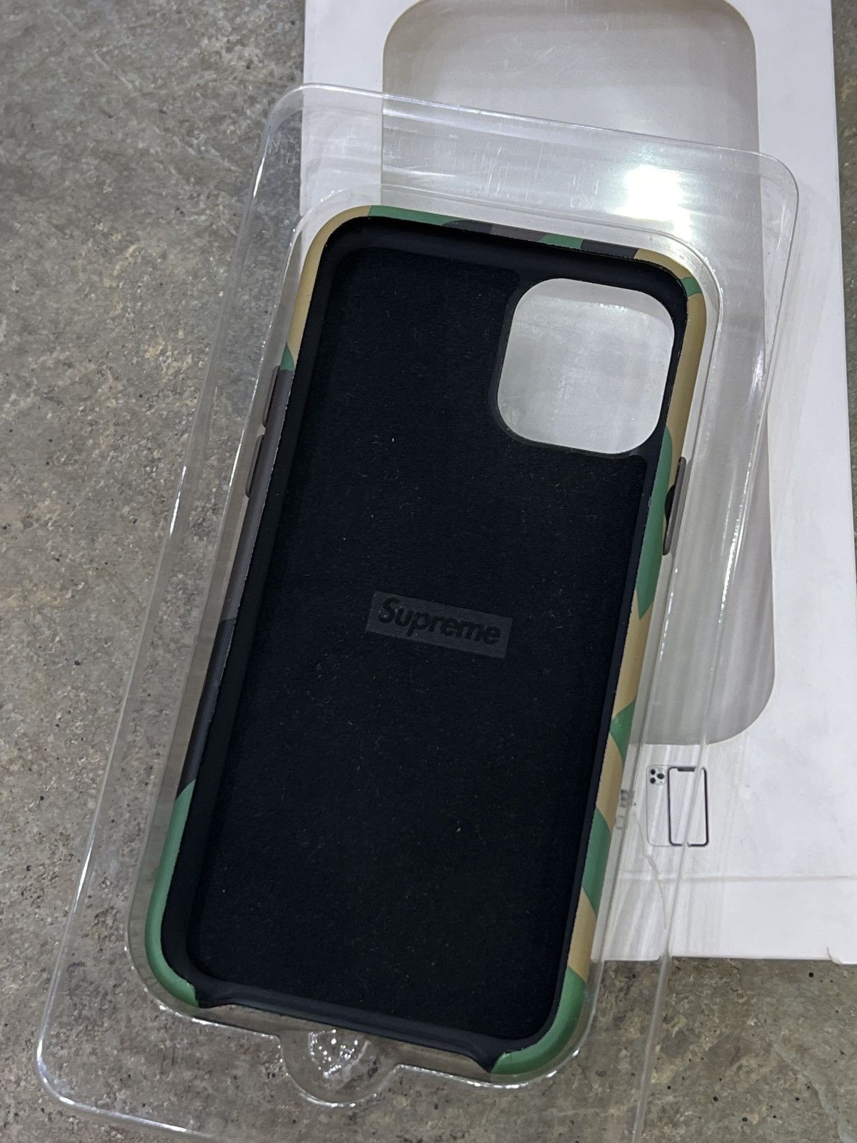 Supreme Supreme Camo IPhone Case Size ONE SIZE - 3 Thumbnail