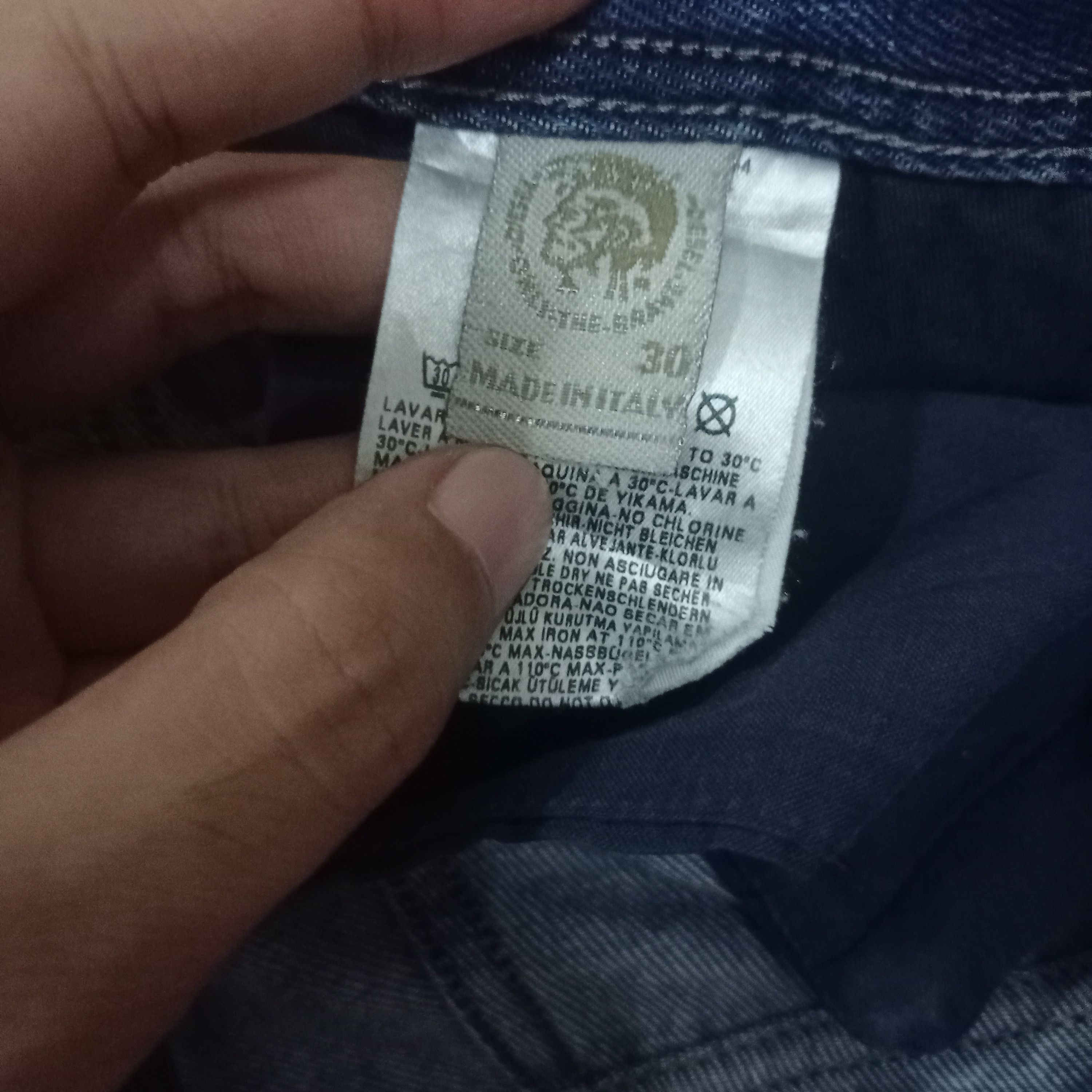 Diesel Vintage Diesel 7 Pockets Blue Wash Distressed Jeans Size US 32 / EU 48 - 10 Thumbnail