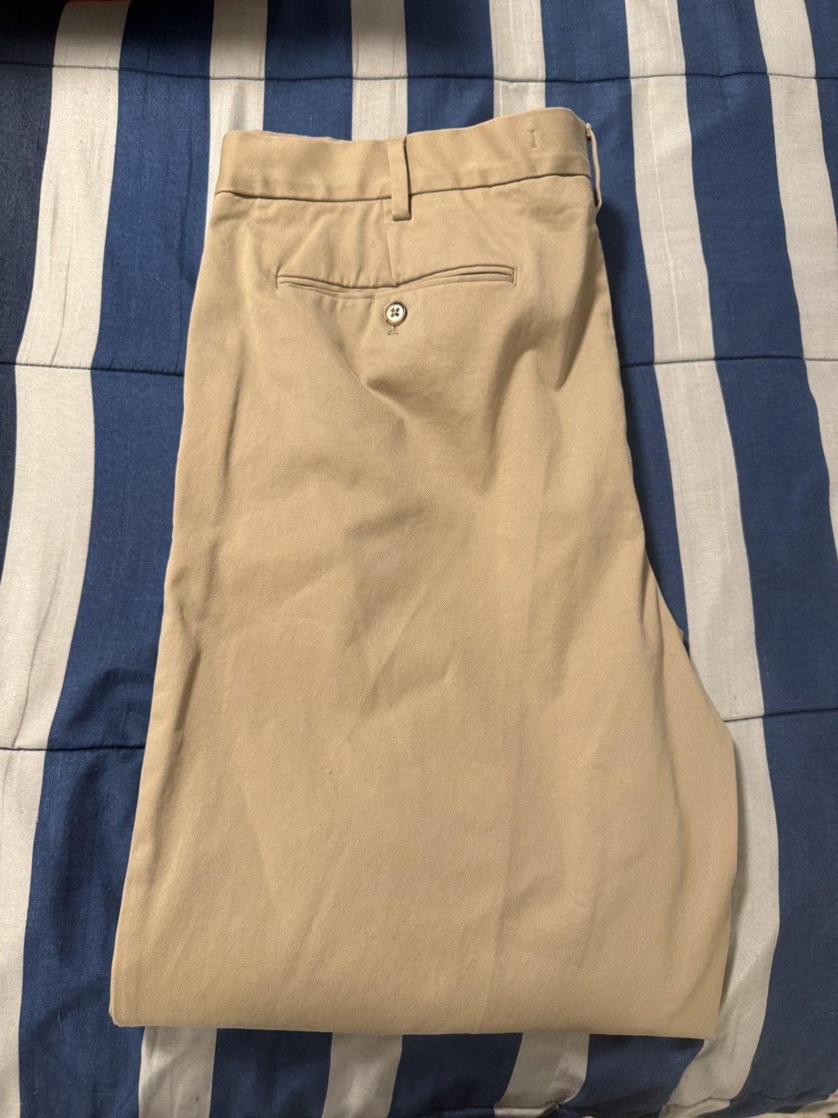 Banana Republic Banana Republic Straight Rapid Movement Chino Sand Khaki Size US 42 / EU 58 - 1 Thumbnail