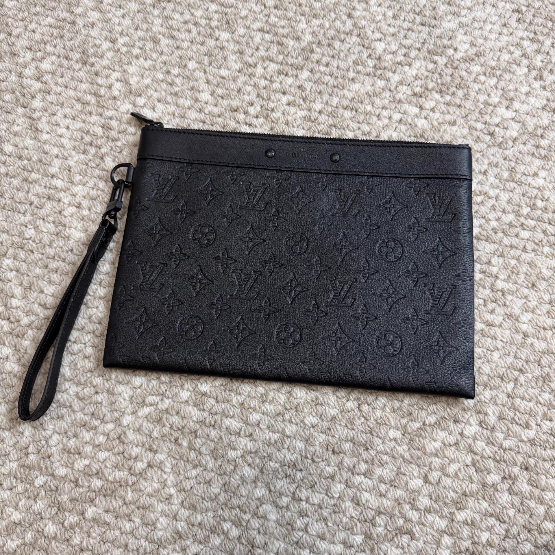 Louis Vuitton LOUIS VUITTON Pochette ToGo Men Black Leather Trim Zip Size ONE SIZE - 1 Thumbnail
