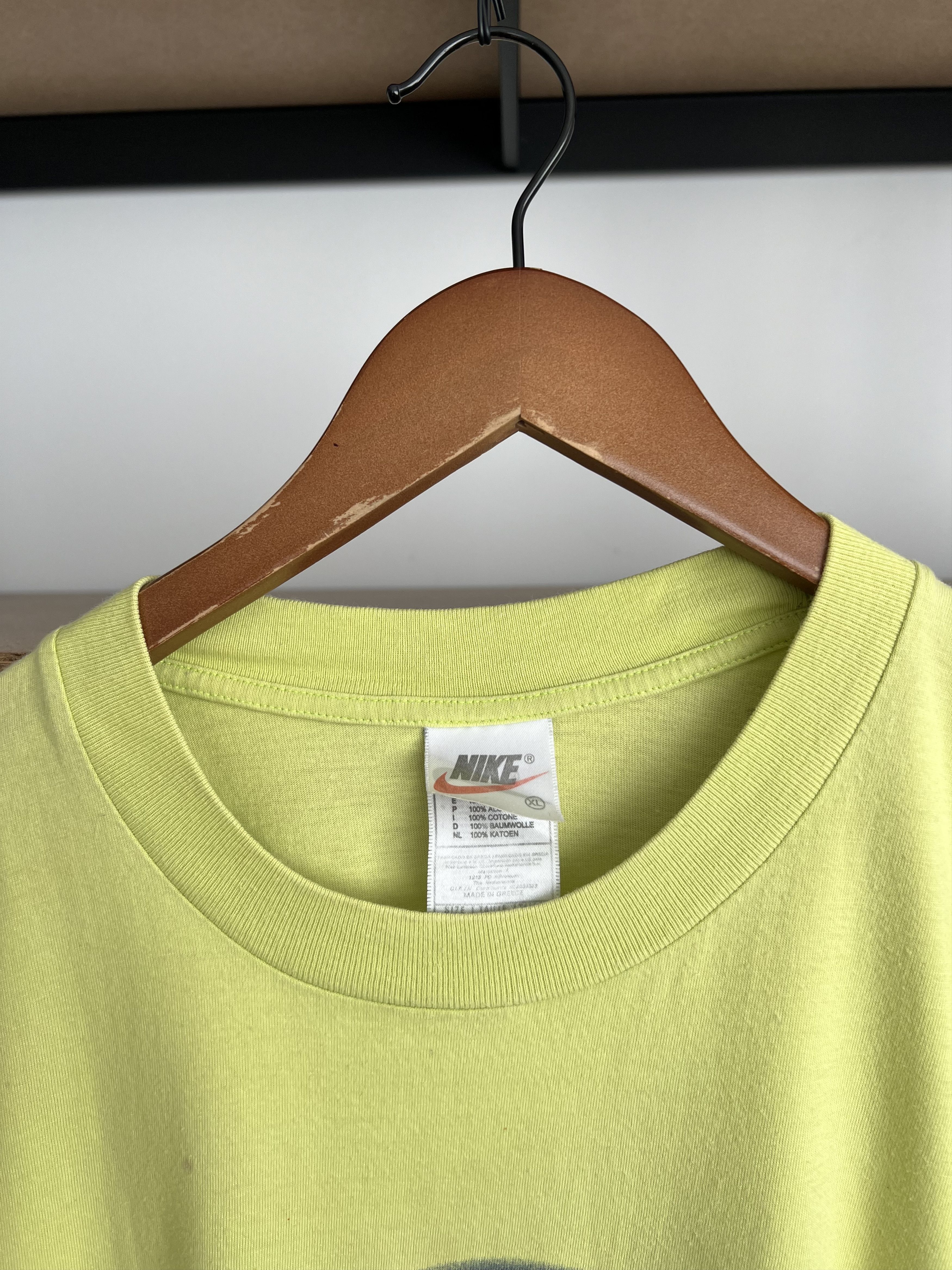 Nike Vintage 90s Nike Swoosh T-shirt Size US XL / EU 56 / 4 - 9 Thumbnail