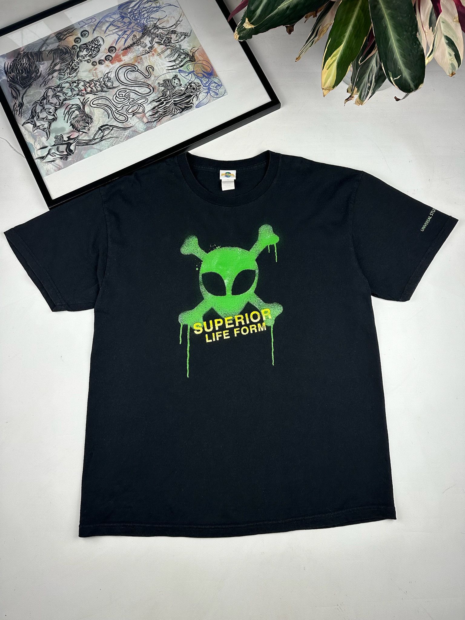 Universal Studios Vintage Alien Universe Tee superior life form rave Size US L / EU 52-54 / 3 - 1 Thumbnail