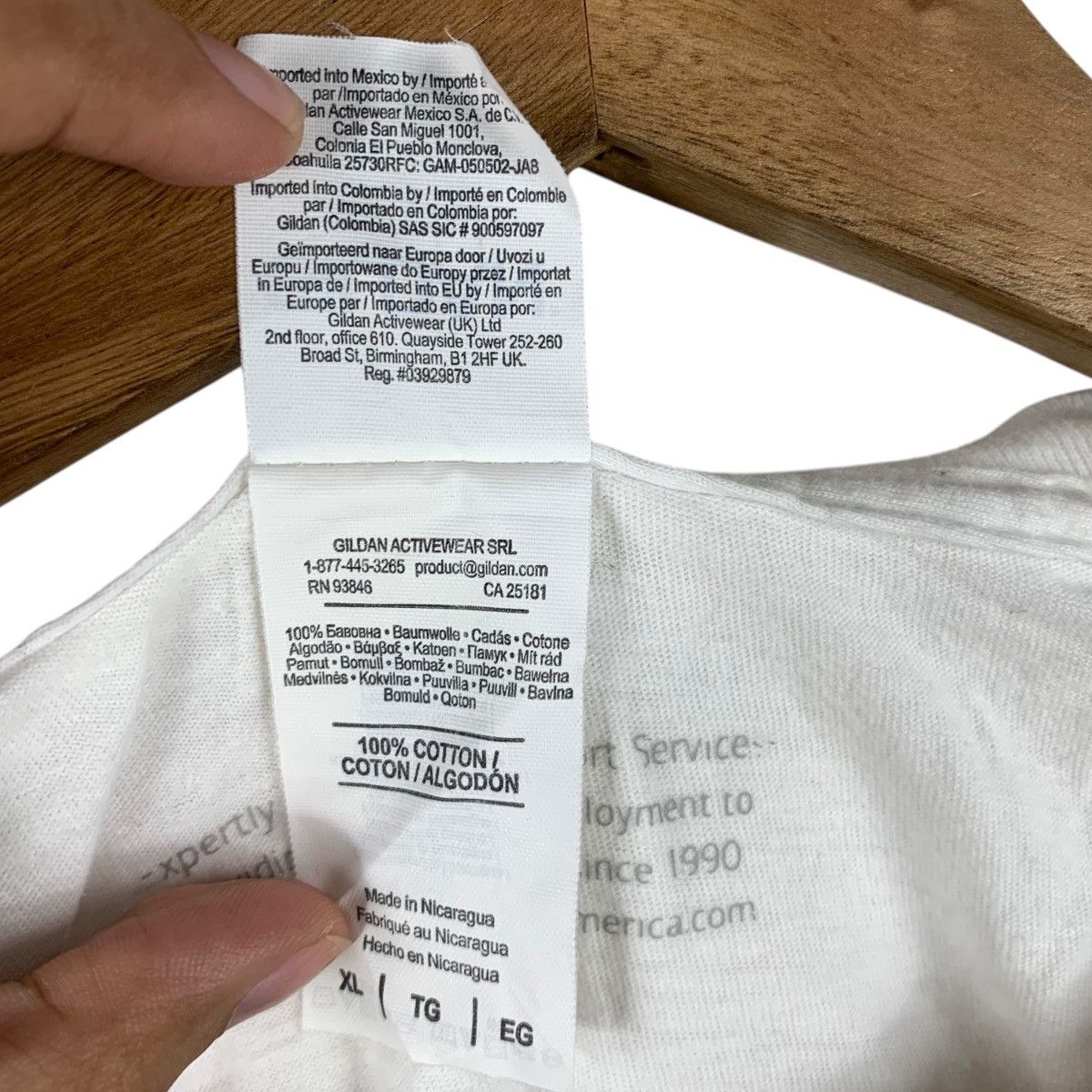 Vintage BANK OF AMERICA Love Has No Labels Support Promo Tee Shirt Size XL / US 12-14 / IT 48-50 - 8 Thumbnail