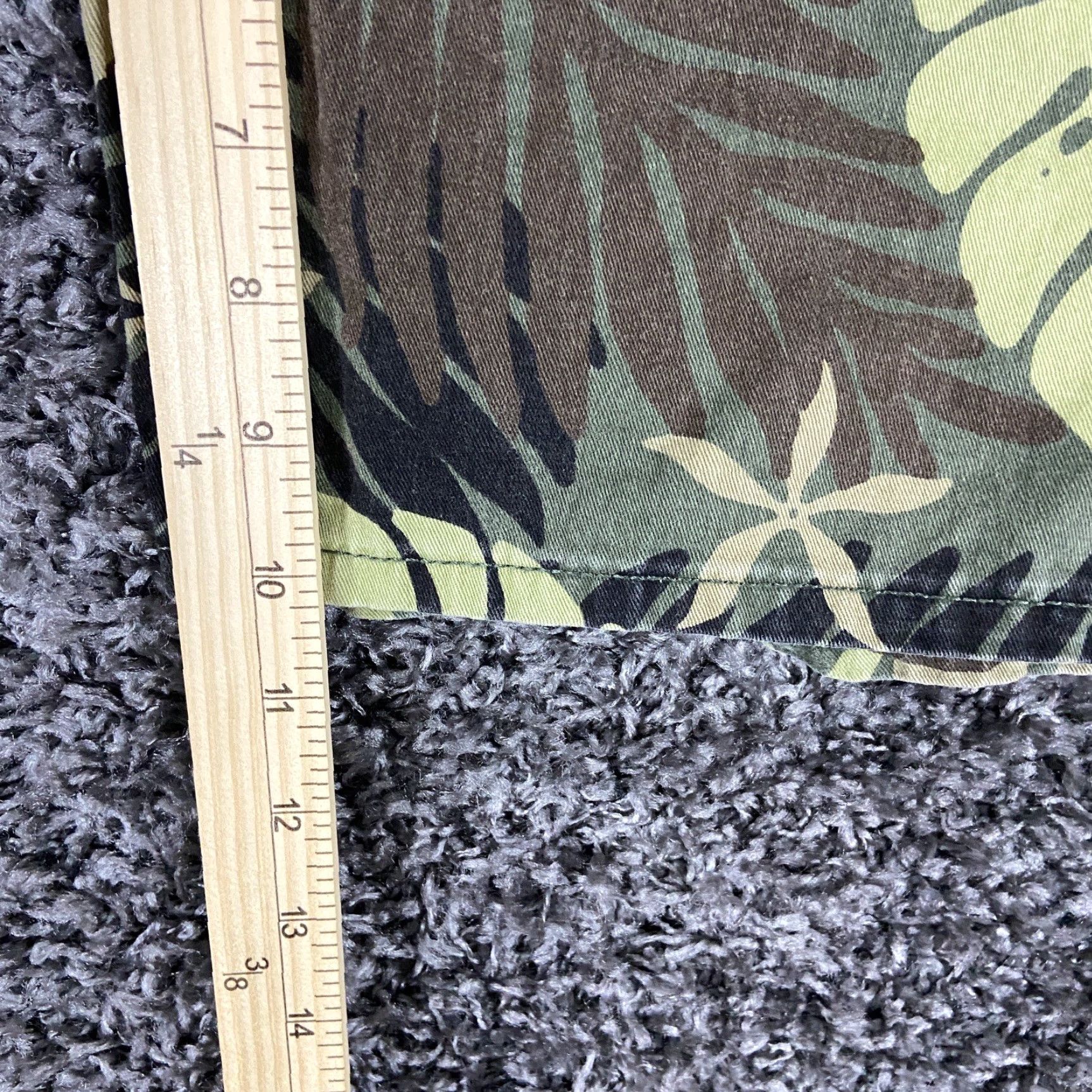 Levi's Levi's Cargo Shorts Men’s Green Palm Leaf 30 Men's Adult Regular Size Size US 30 / EU 46 - 7 Thumbnail
