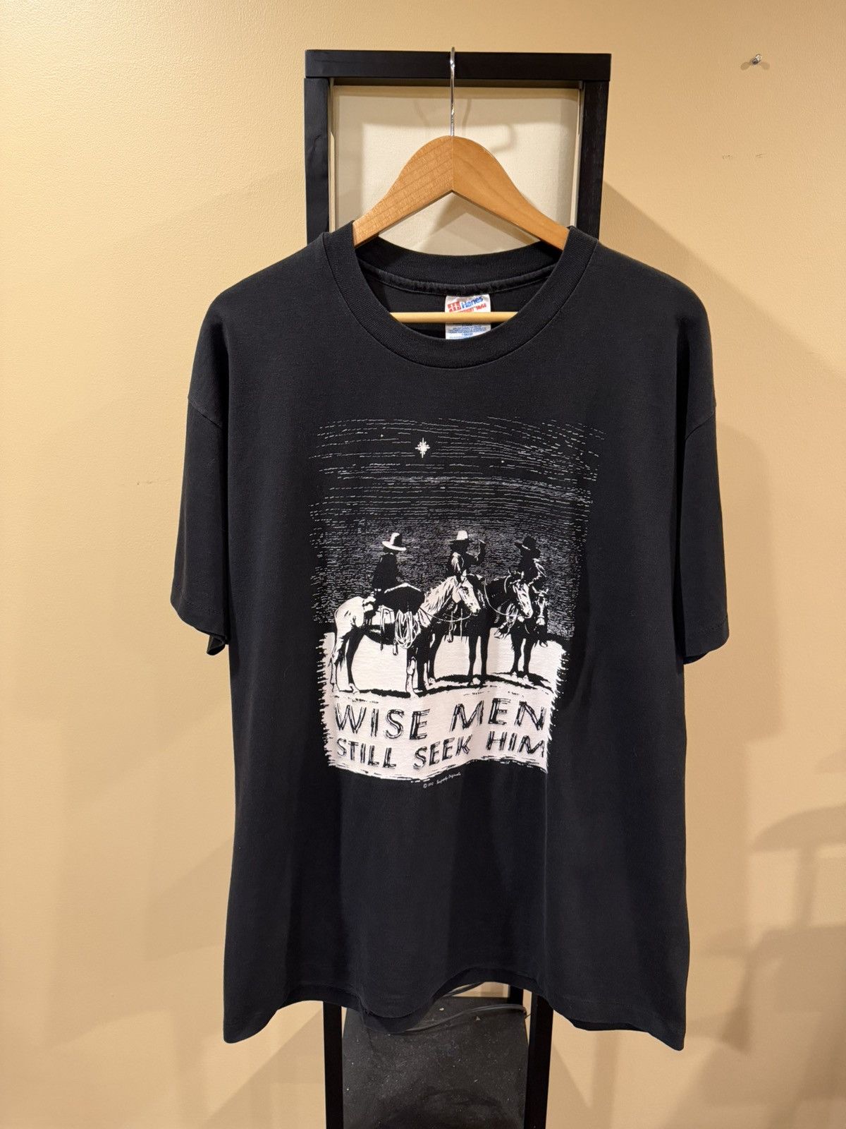Vintage Vintage “Wise Men Still Seek Him” 1992 Black Faded T-Shirt Size US XL / EU 56 / 4 - 11 Thumbnail