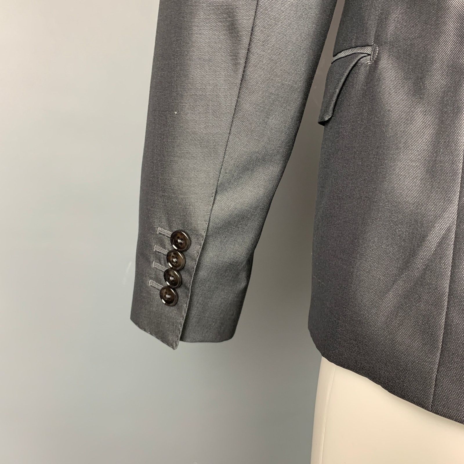 Dolce & Gabbana Size 38 Grey Charcoal Wool Silk Peak Lapel Sport Coat Size 38R - 4 Thumbnail