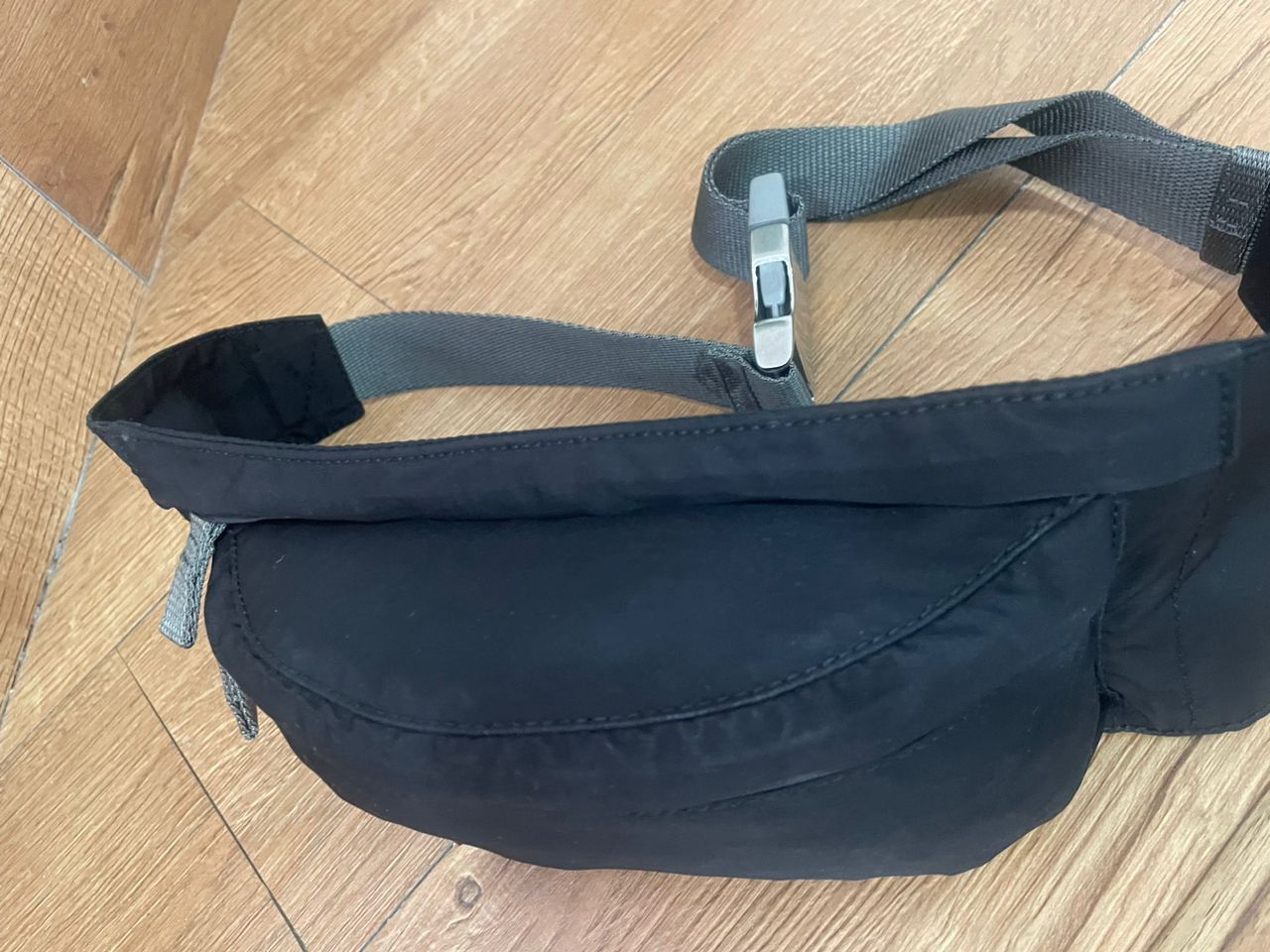 Prada Authentic Prada Sport Art..4VA125 Mat.Y47 Waist Bag Size ONE SIZE - 4 Thumbnail