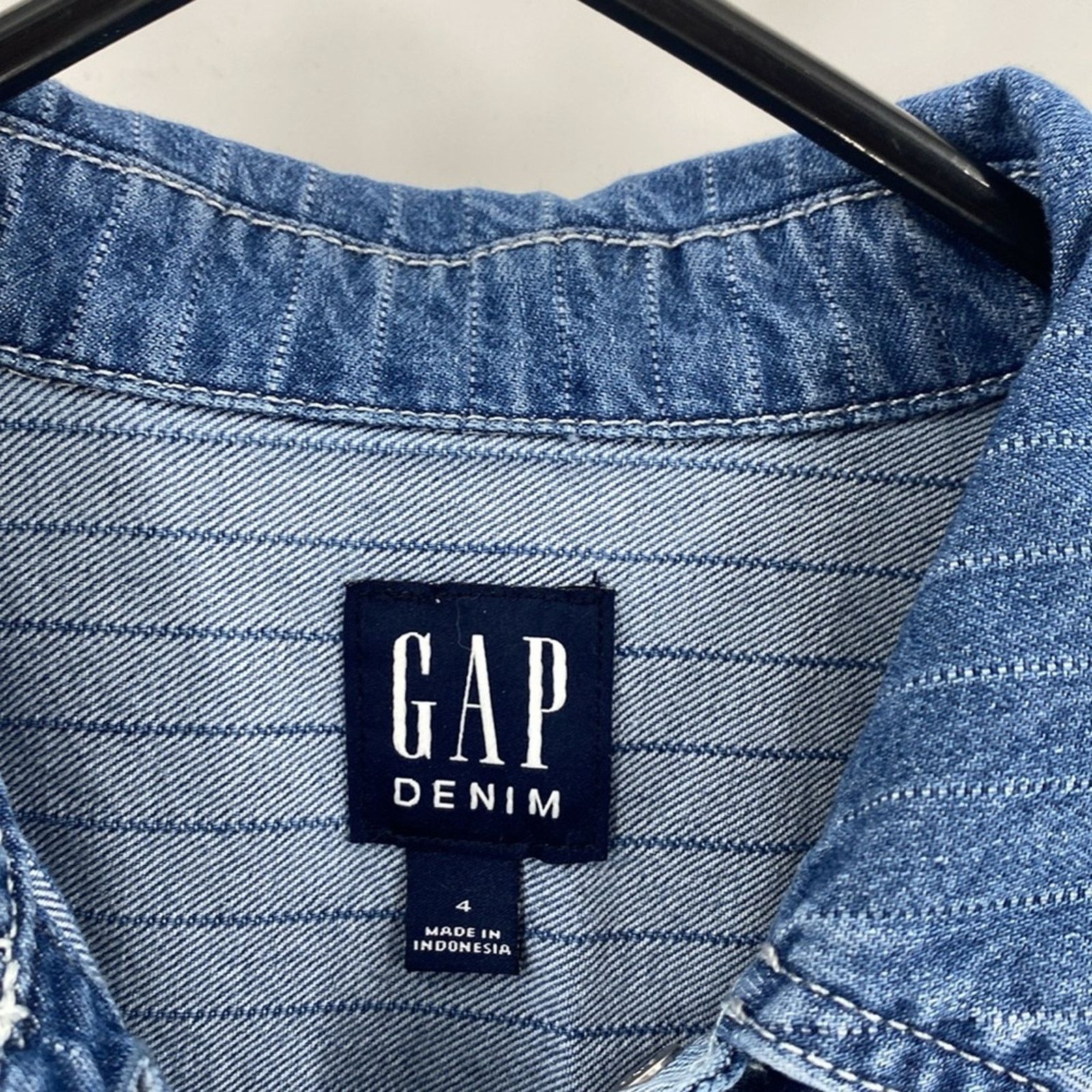 Gap GAP denim utility romper long sleeve pockets casual size 4 Size 27" / US 4 / IT 40 - 3 Thumbnail