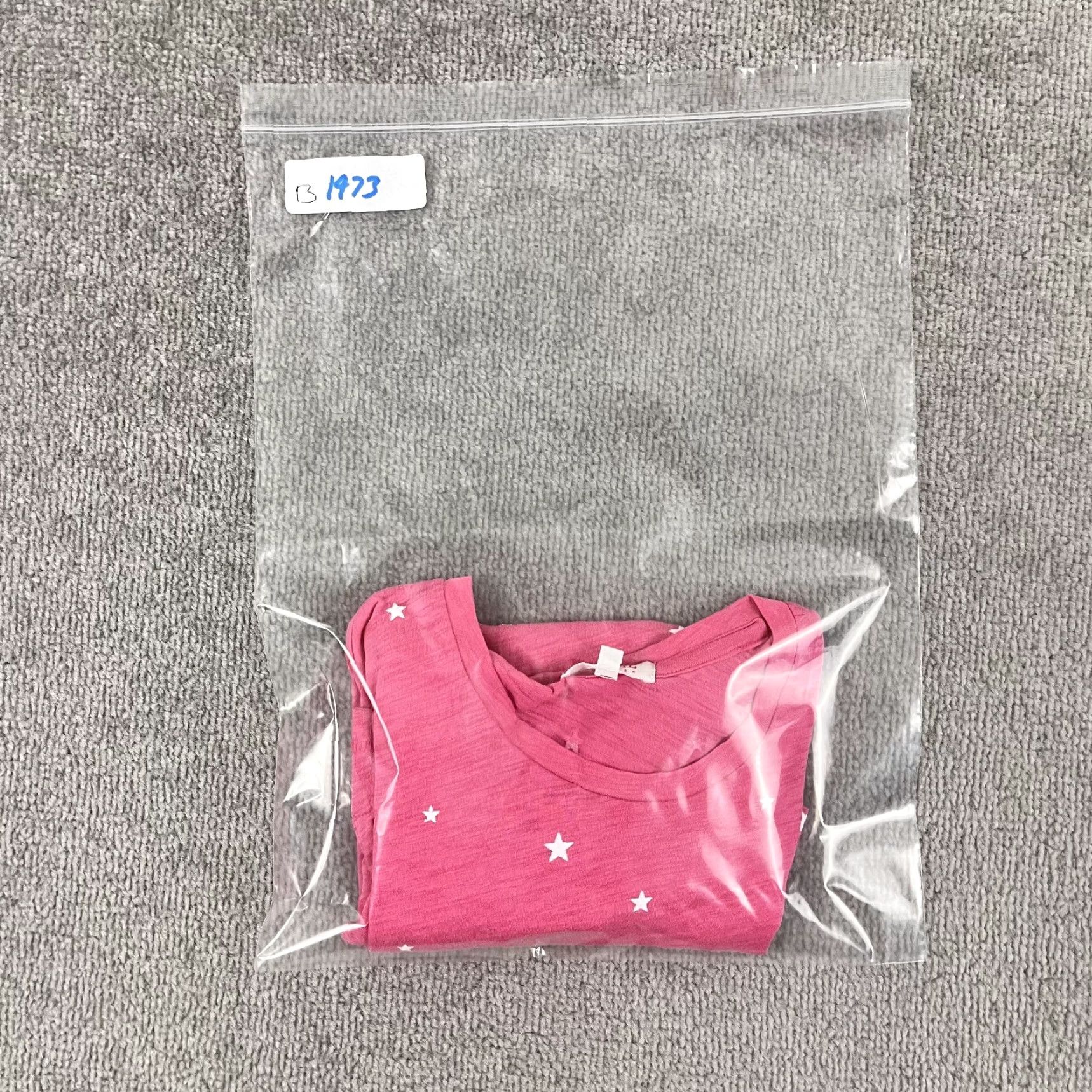 Vintage Vintage Goldie Lewinter Women's Short Sleeve Blouse Top Pink White Star Print Casual Shirt Small Size S / US 4 / IT 40 - 7 Thumbnail