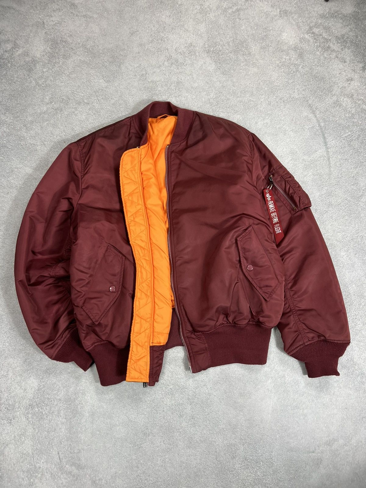 Alpha Industries Alpha Industries MA-1 Flight Jacket Men’s XL Bomber Size US XL / EU 56 / 4 - 1 Thumbnail