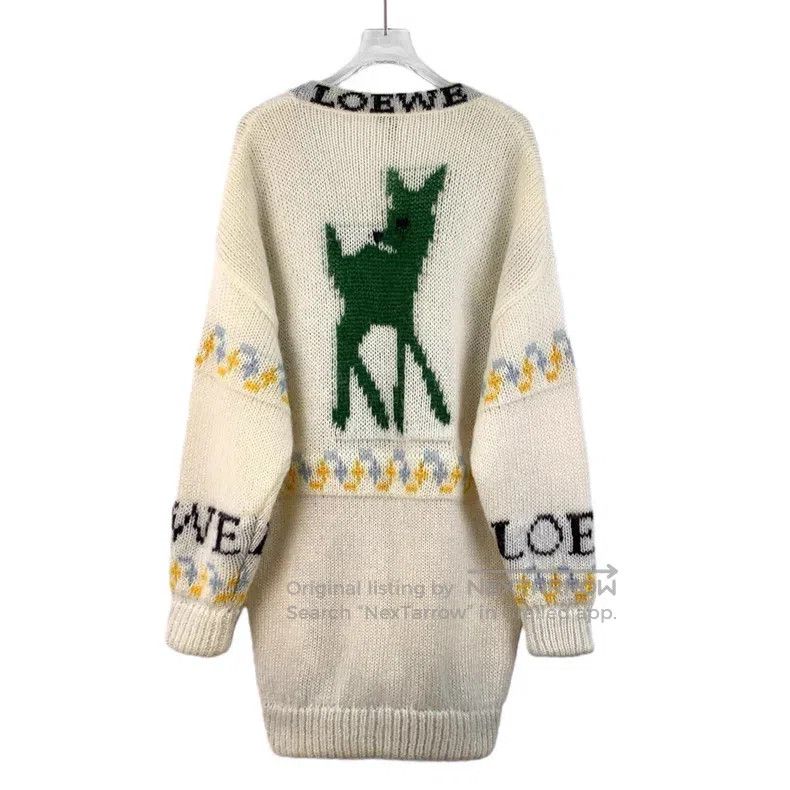 Loewe Loewe White Logo Flower Embroidered Mohair V-Neck Long Sle Size XS / US 0-2 / IT 36-38 - 2 Thumbnail