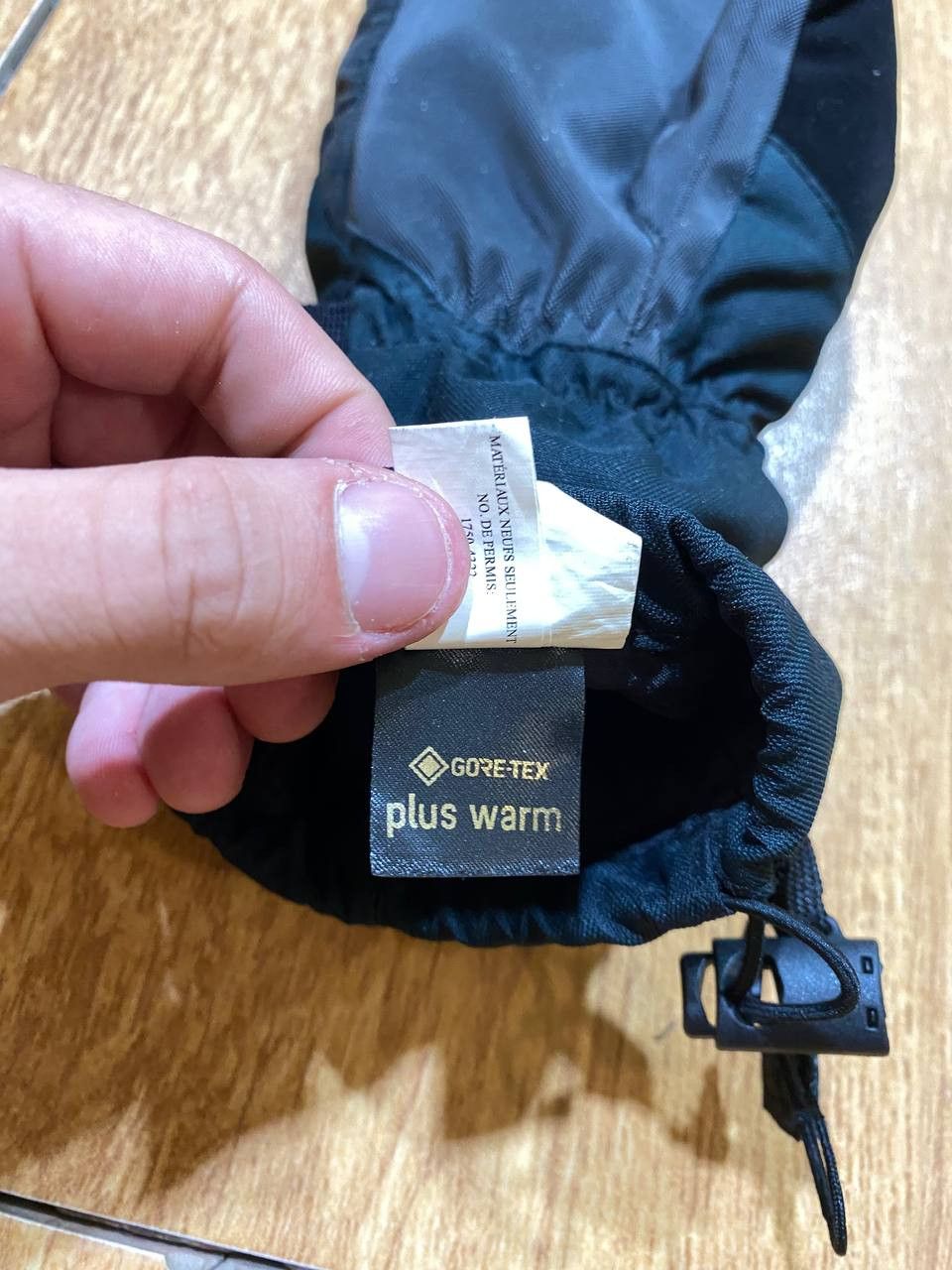 Dakine Gloves black Dakine x GORE-TEX vintage sportwear Y2K Size ONE SIZE - 4 Thumbnail