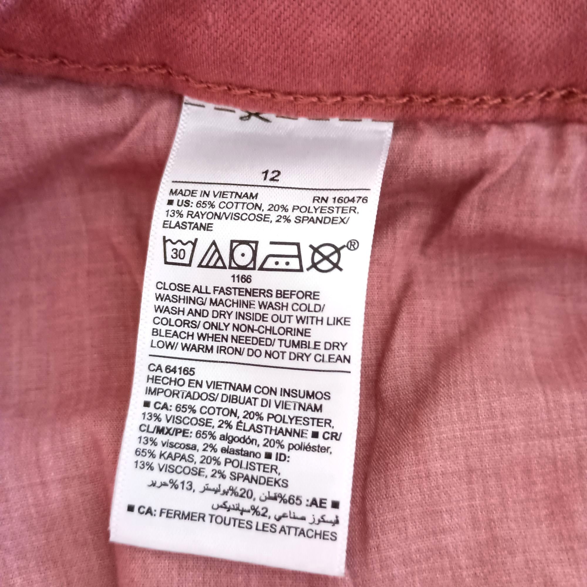 Old Navy Old Navy Rock Star Super Skinny Jeans 12 High Rise Button Fl Size 34" / US 12 / IT 48 - 6 Thumbnail