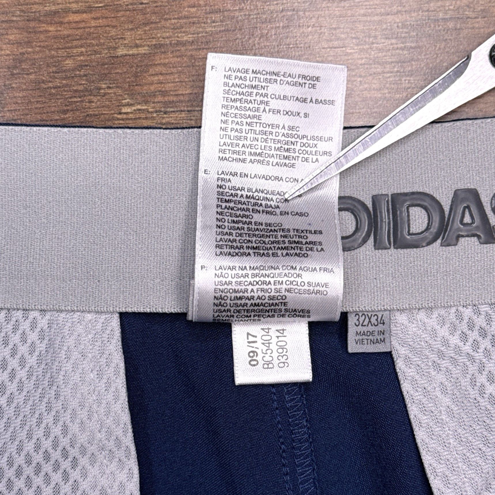 Adidas Adidas Pants Mens 32x34 Blue Stretch Flat Front Athletic Straight Chino Logo Rise 10-12 In Middle Inseam 34 Vintage No Size US 32 / EU 48 - 6 Thumbnail