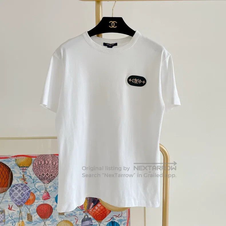 Louis Vuitton Louis Vuitton White leather logo T-shirt Size US M / EU 48-50 / 2 - 1 Thumbnail