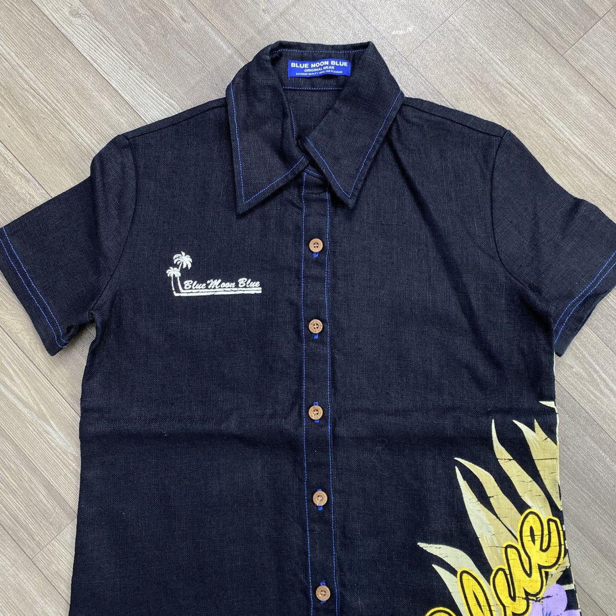 Sun Surf 2000s Blue Moon Blue Florals Hawaiian Shirt Size US S / EU 44-46 / 1 - 11 Thumbnail