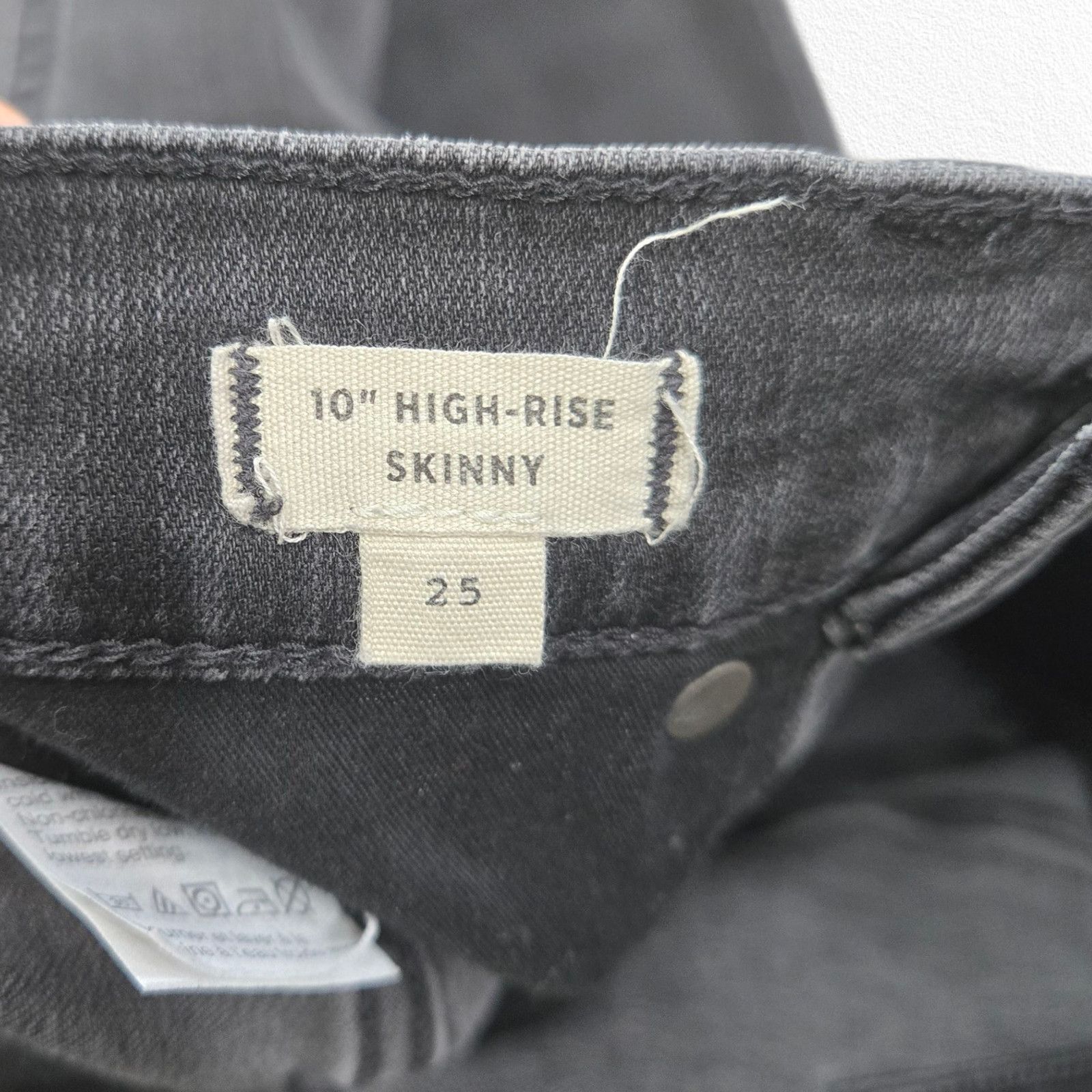 Madewell Madewell 10" High-Rise Skinny Jeans Washed Black Size 25 Size 25" / US 0 / IT 36 - 5 Thumbnail