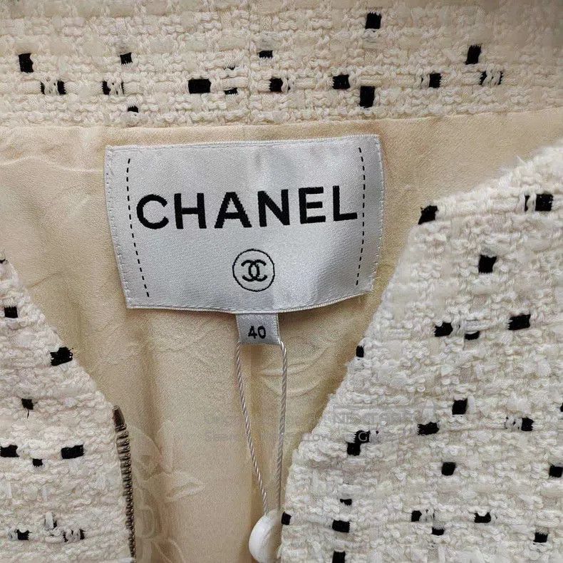Chanel Chanel Little-flavoured coat Size S / US 4 / IT 40 - 3 Thumbnail