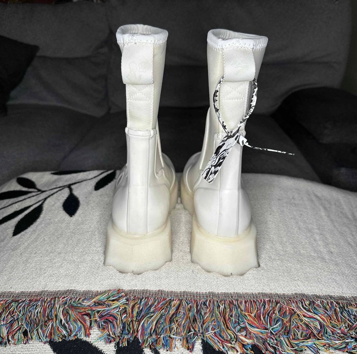Off-White Off-White Wmns Logo Printed Rain Boot Ecru Size 36/6US Size US 6 / IT 36 - 6 Thumbnail