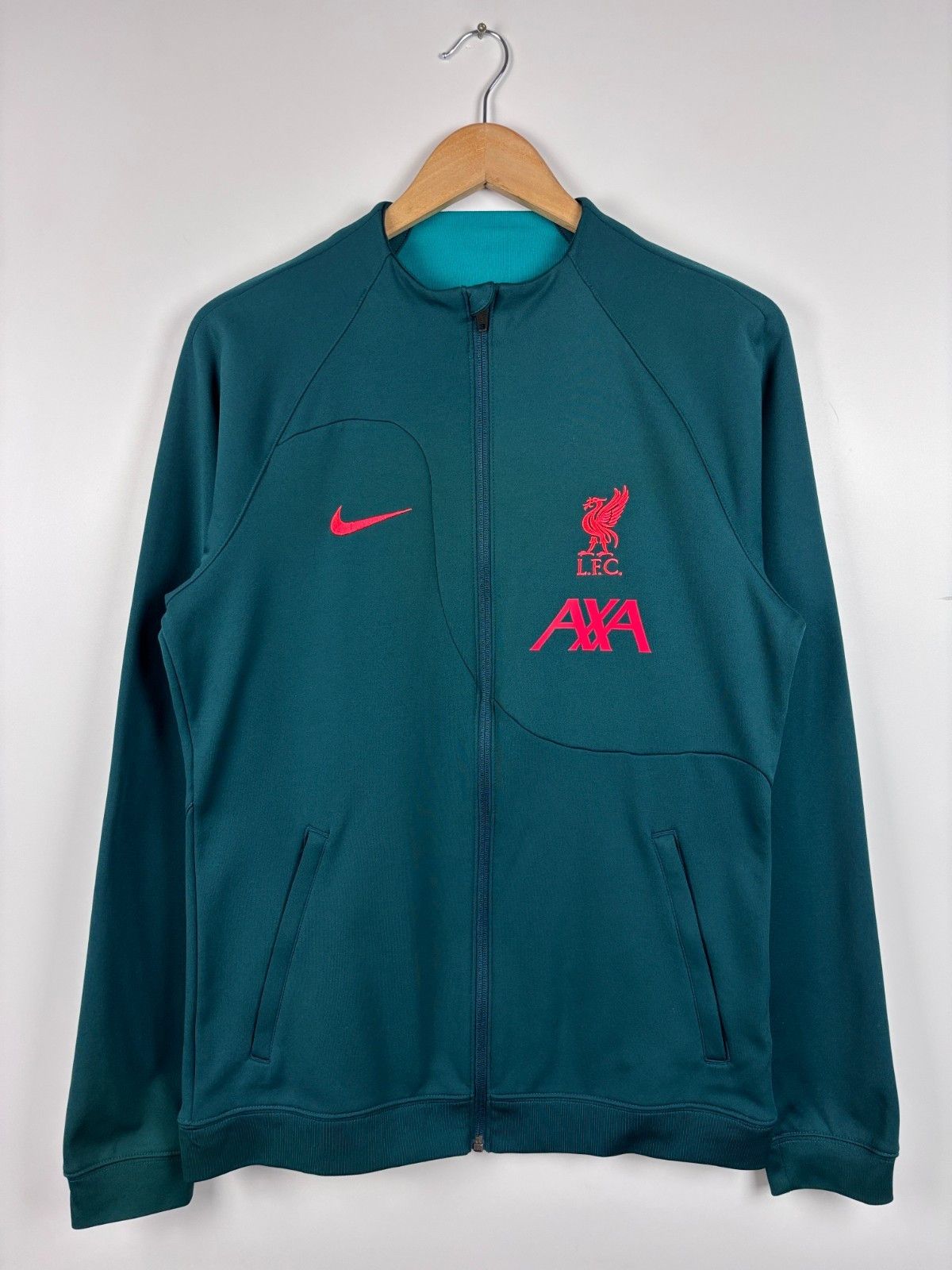 Nike Nike 2022-23 Liverpool Academy Pro Anthem Slim Fit Jacket Size US S / EU 44-46 / 1 - 1 Thumbnail